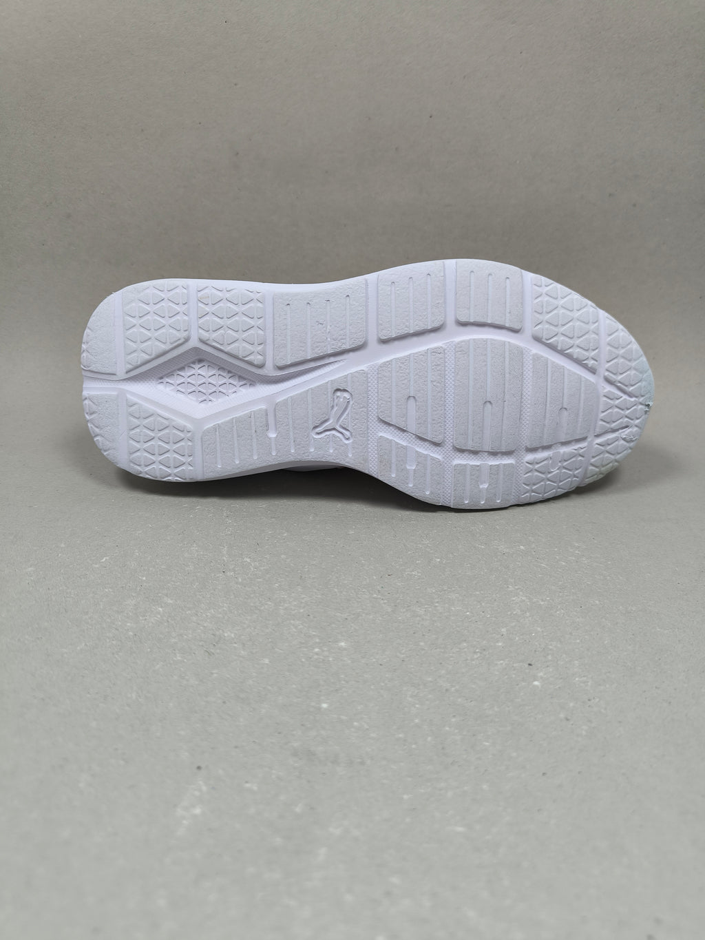 Puma Wired Run . Size : EUR  32 | Premium