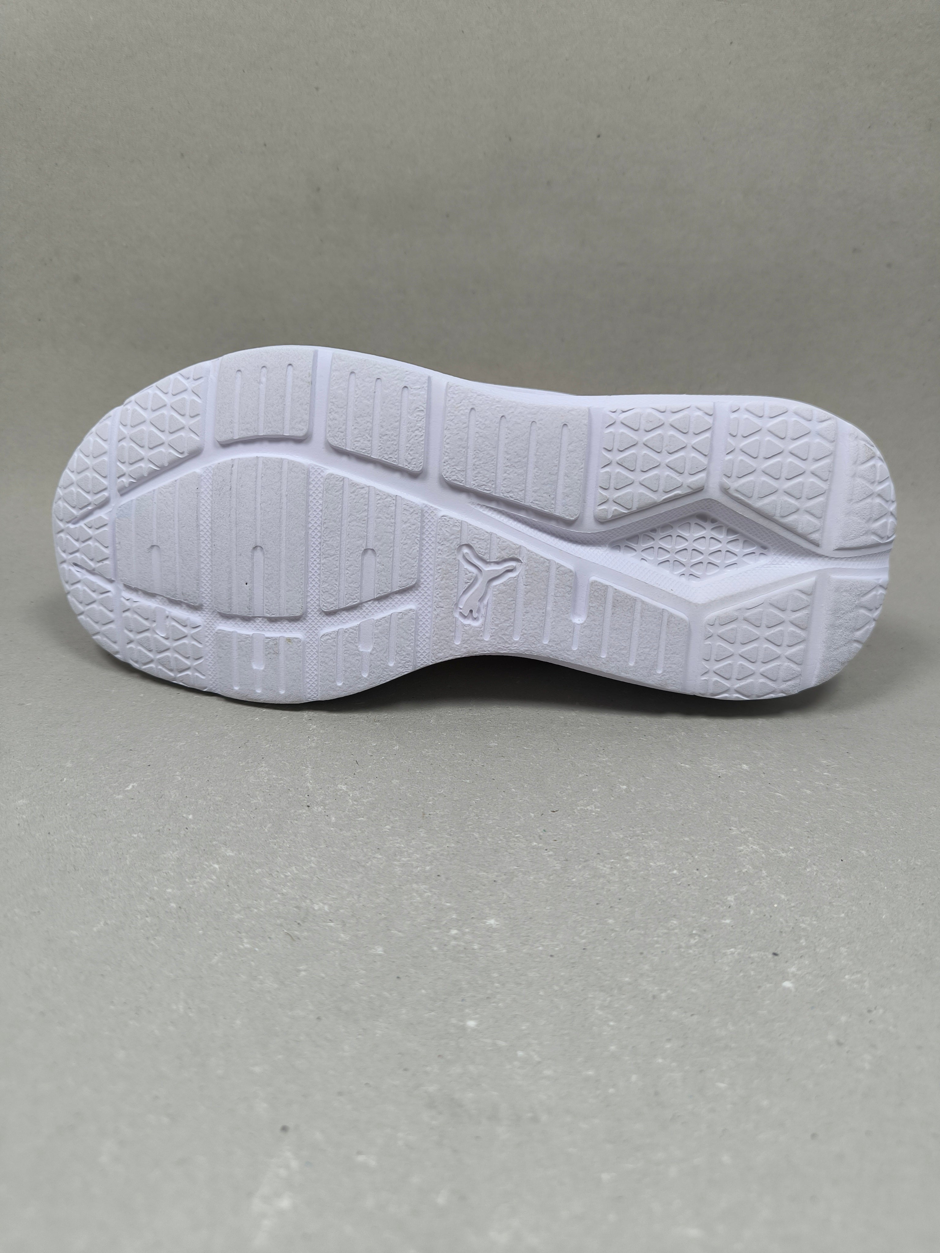 Puma Wired Run . Size : EUR  32 | Premium