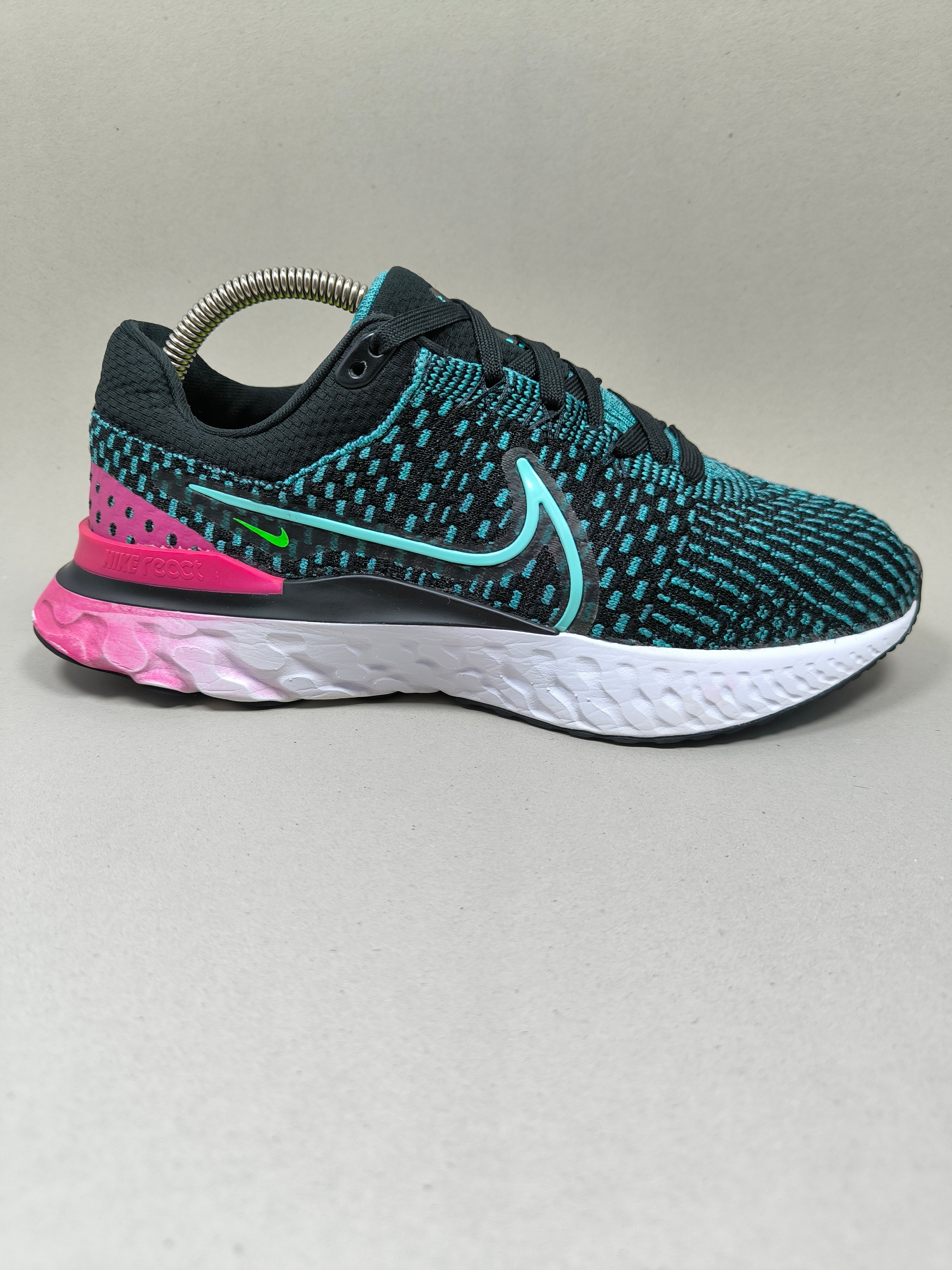 Nike React Infinity Run . Size : EUR  40 | Premium