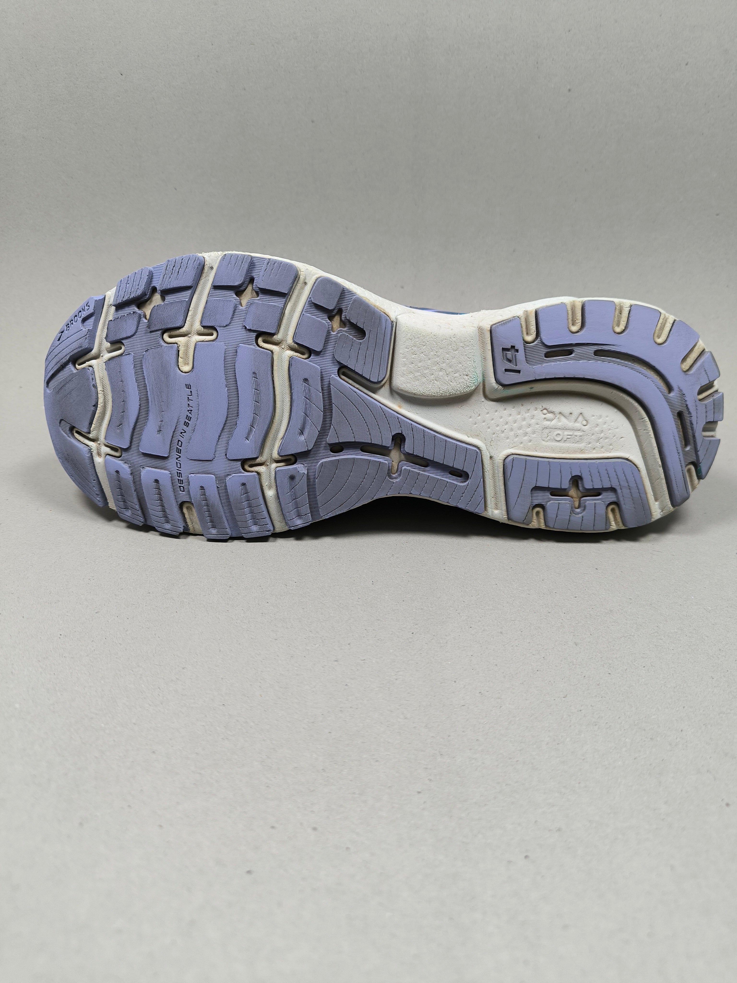 Brooks Ghost 14 . Size : EUR  40| Excellent