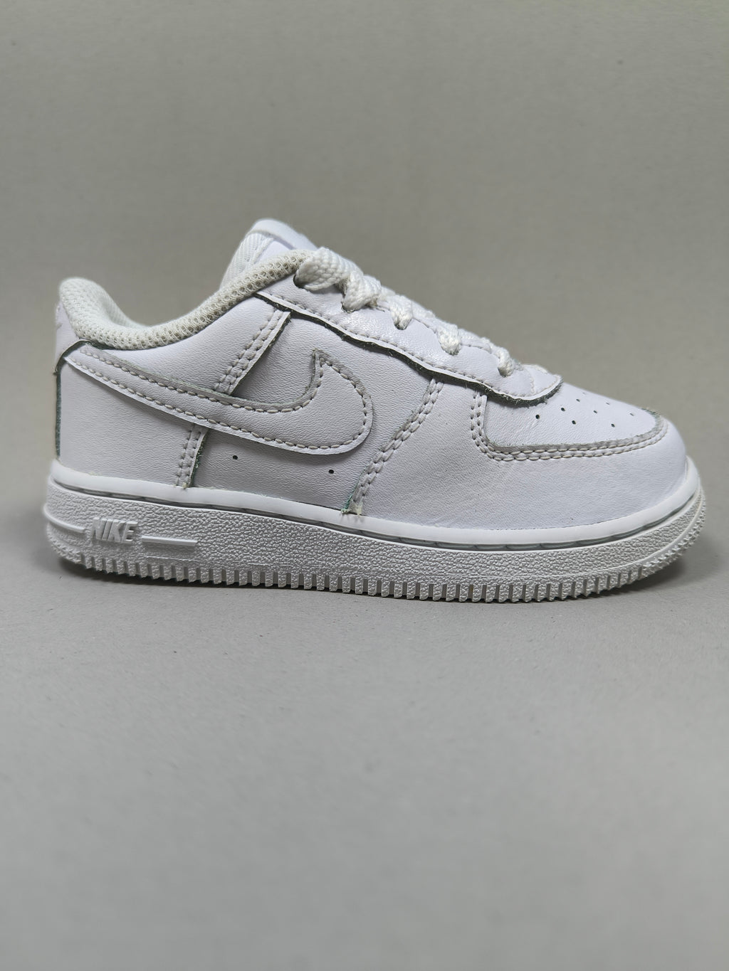 Nike Air Force . Size : EUR  26 | Premium