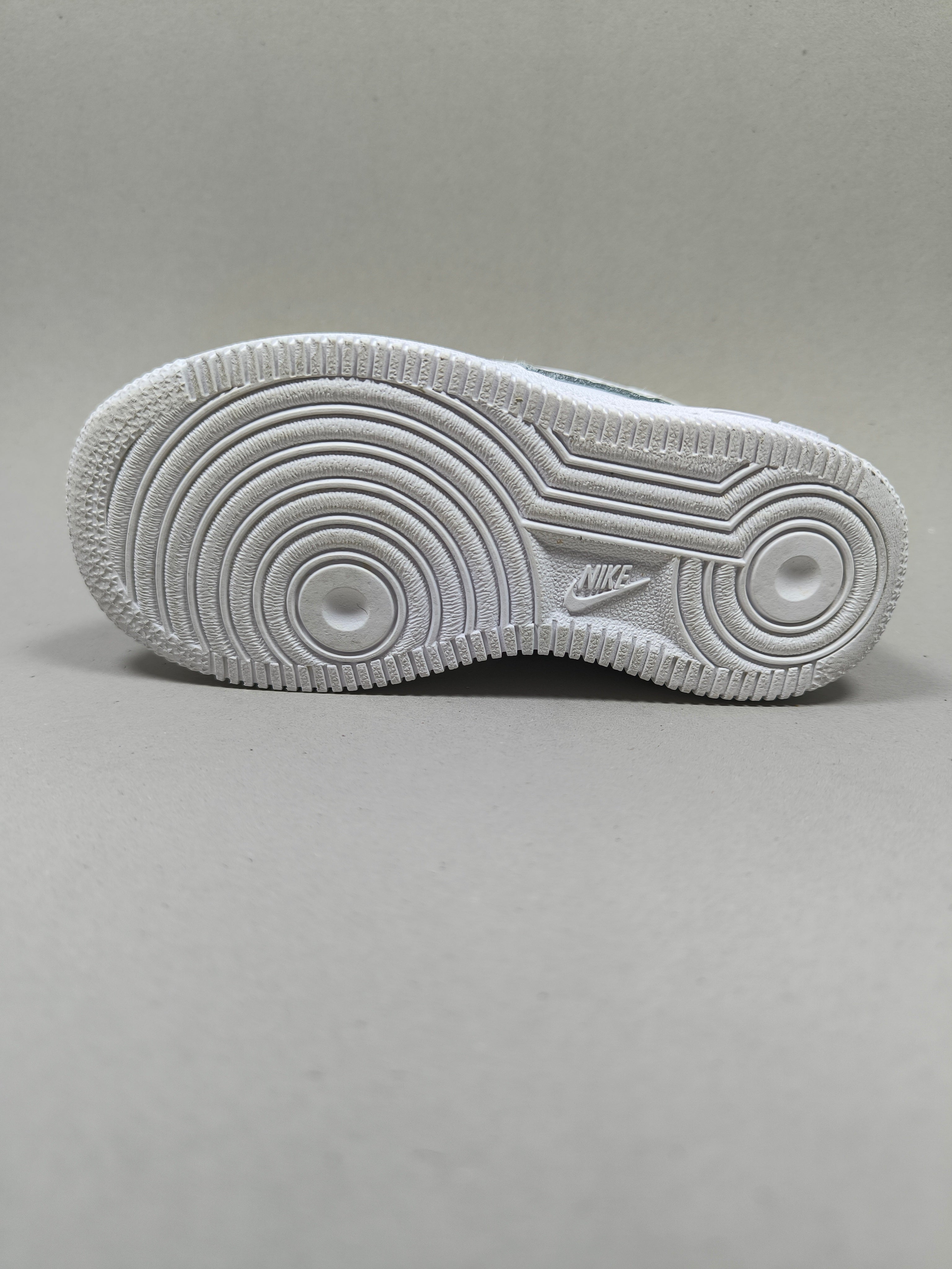 Nike Air Force . Size : EUR  26 | Premium