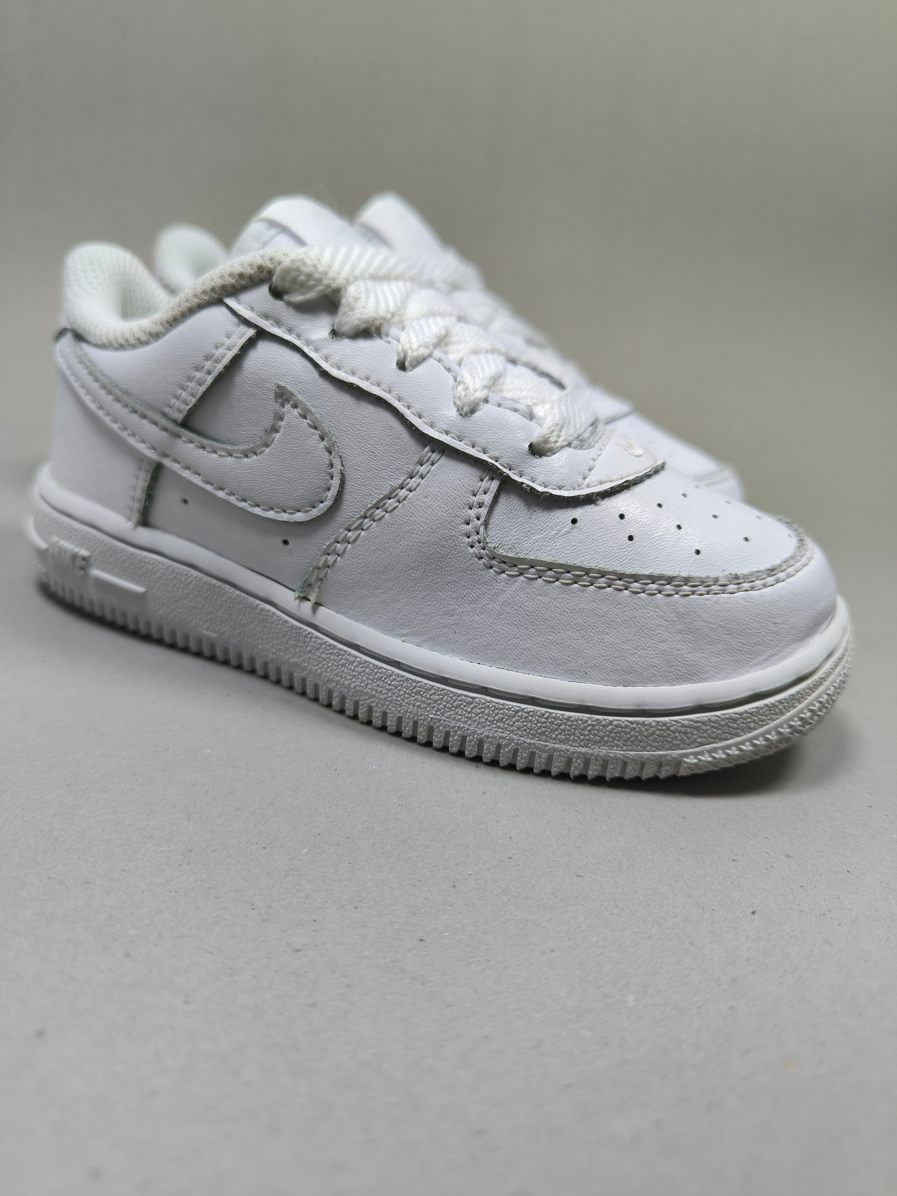 Nike Air Force . Size : EUR  26 | Premium
