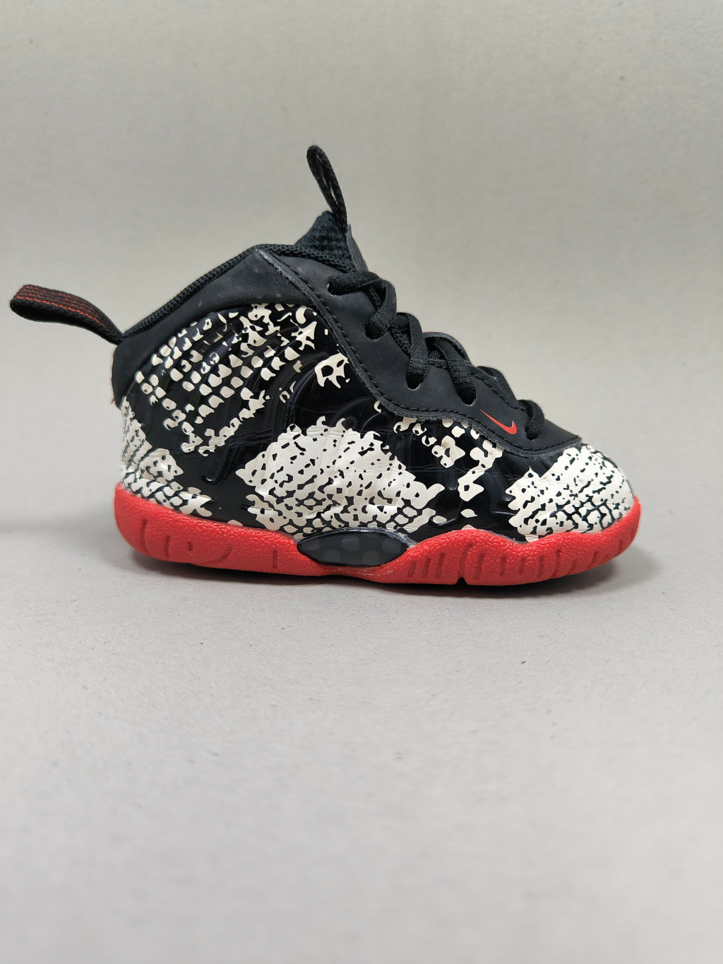 Nike Foam Posite . Size : EUR  21 | Premium