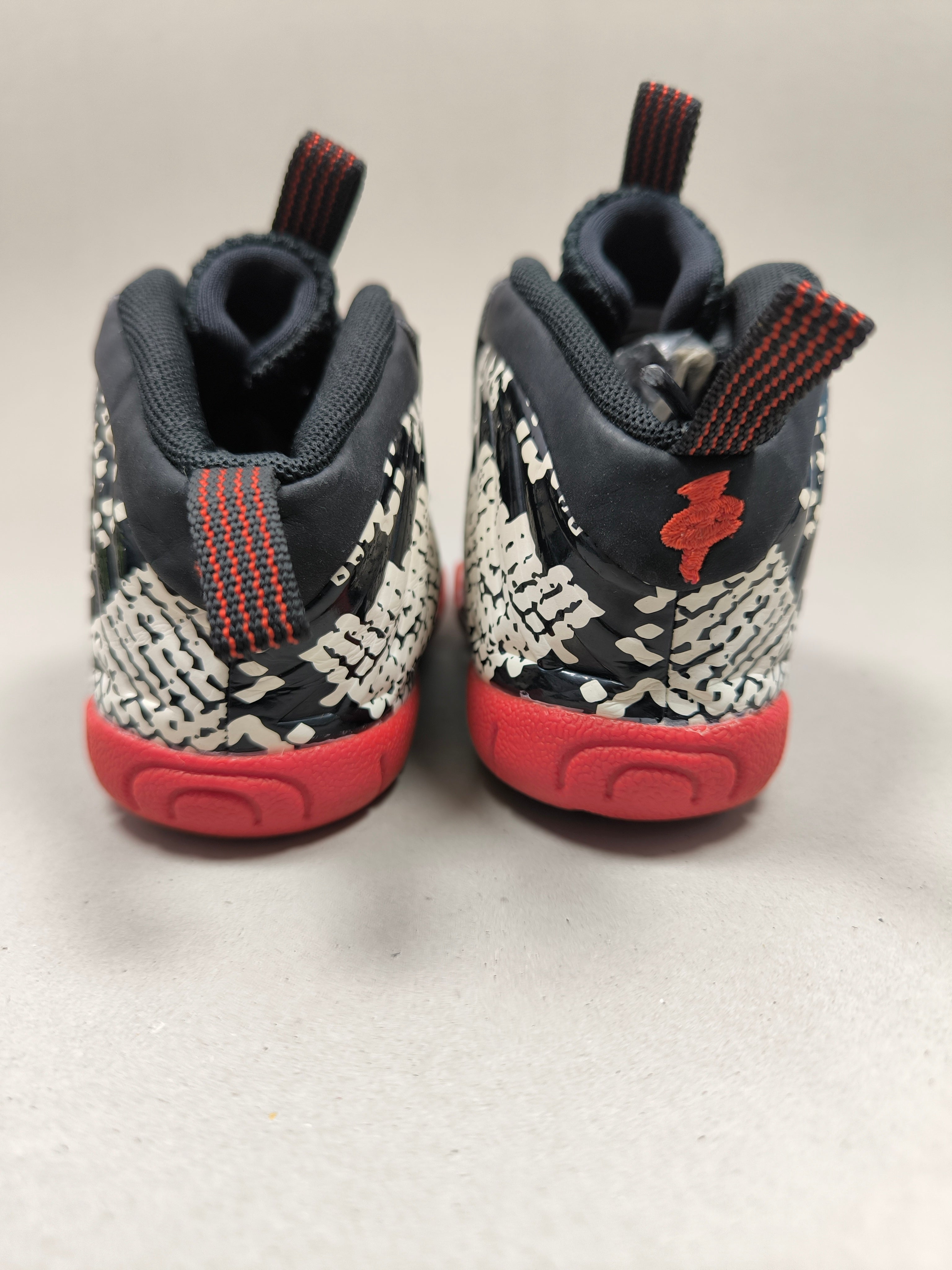 Nike Foam Posite . Size : EUR  21 | Premium