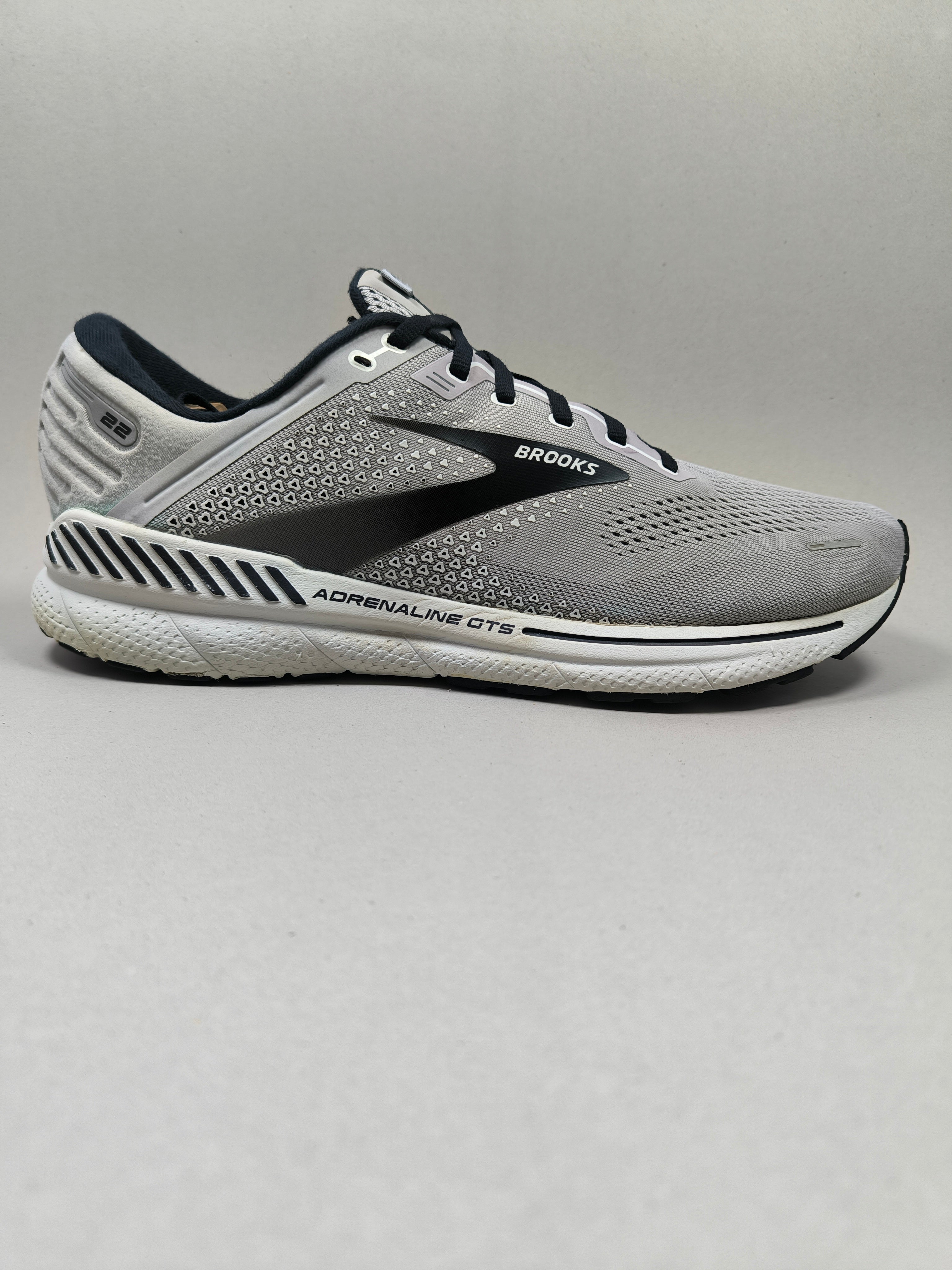 Brooks Adrenaline 22 . Size : EUR  47 | Excellent+