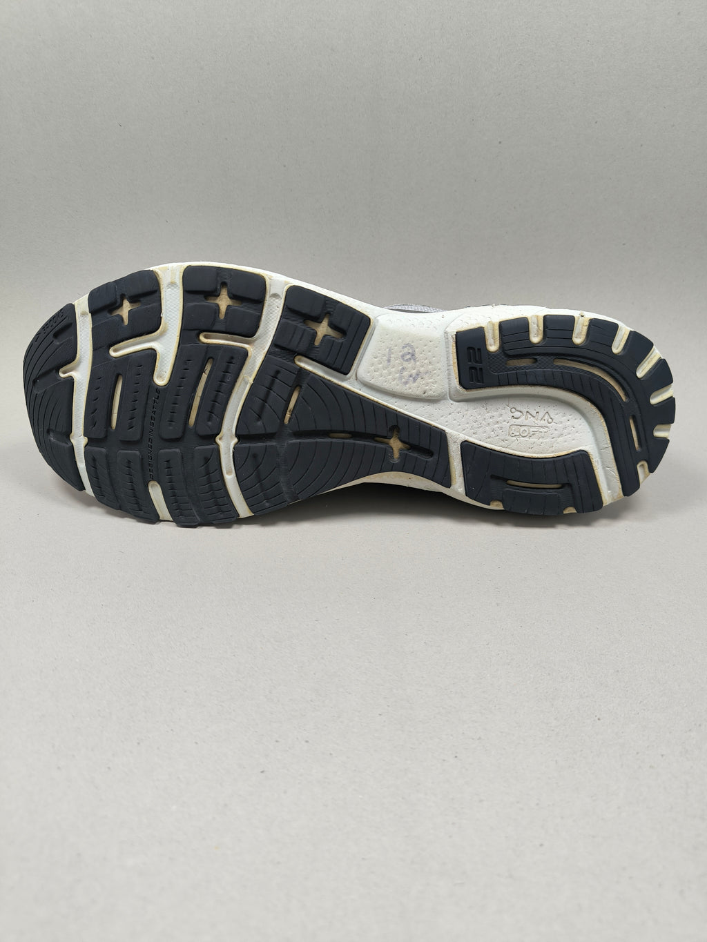 Brooks Adrenaline 22 . Size : EUR  47 | Excellent+