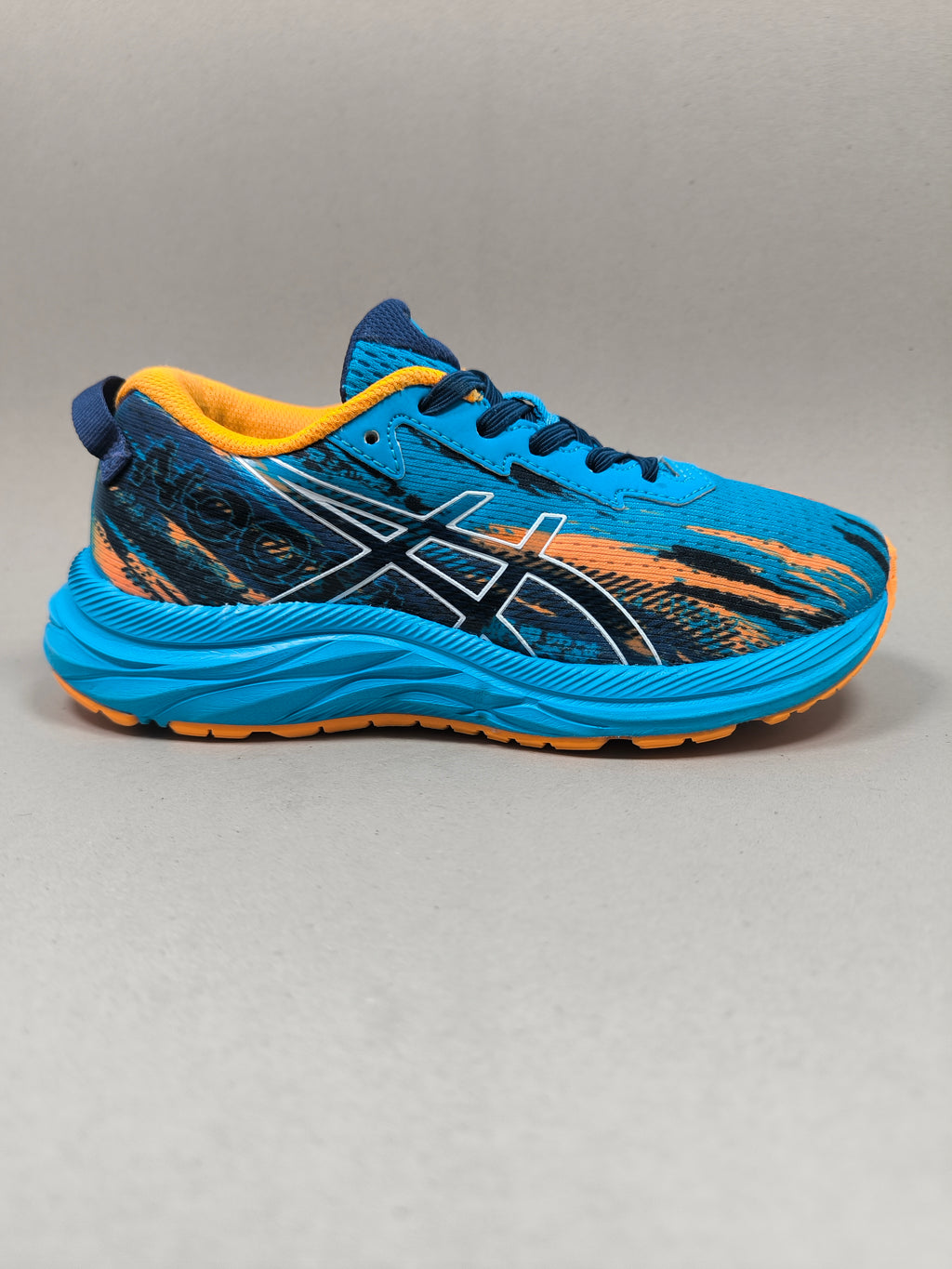 Asics Noosa Tri . Size : EUR  33 | Premium
