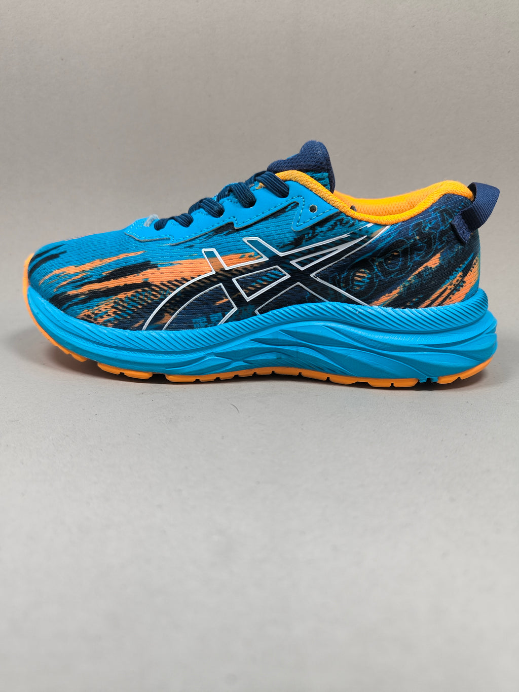 Asics Noosa Tri . Size : EUR  33 | Premium