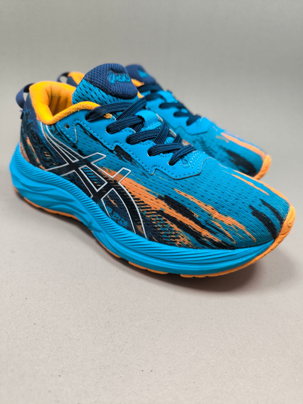 Asics Noosa Tri . Size : EUR  33 | Premium