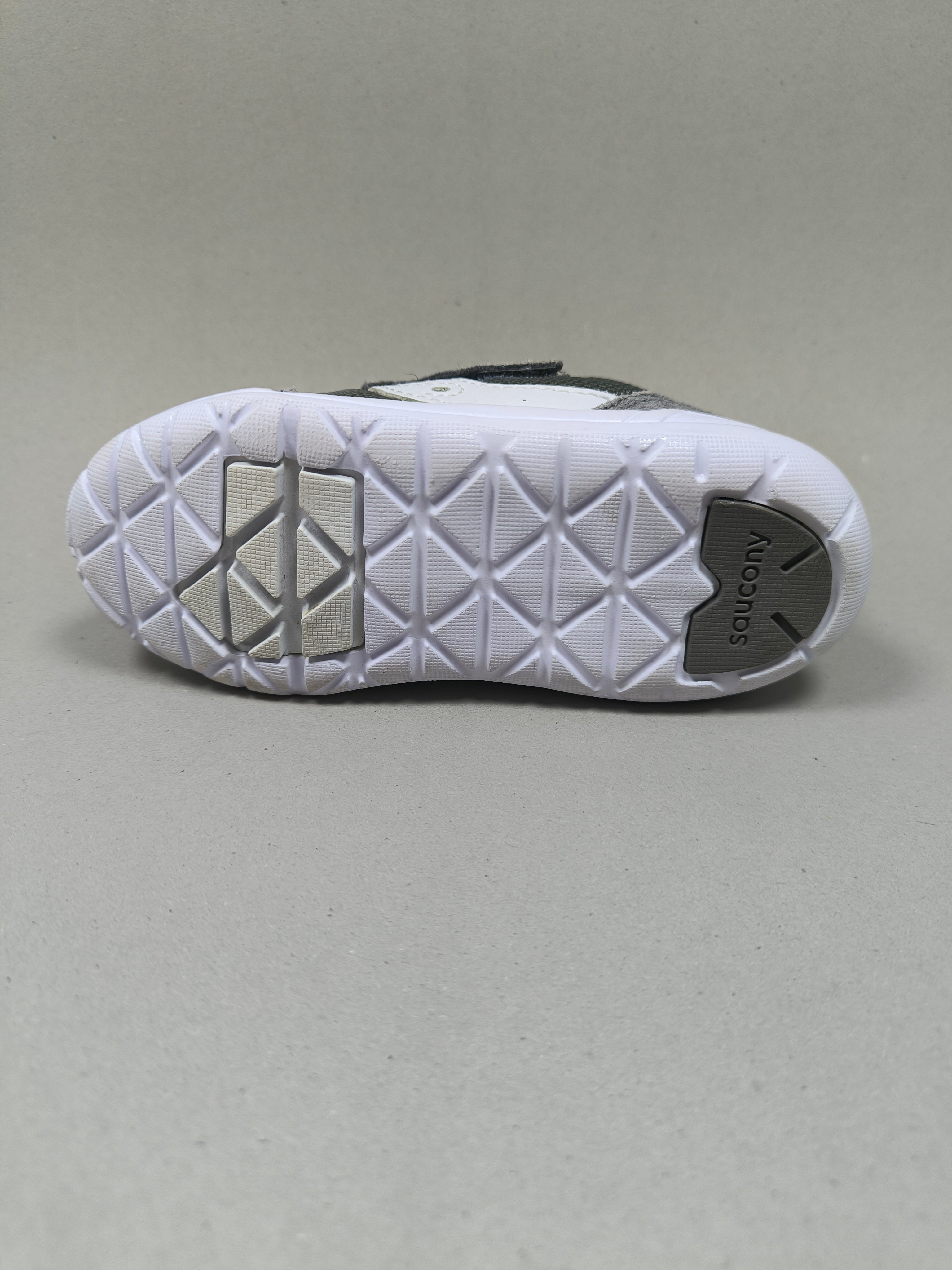 Saucony Wind Shield . Size : EUR  25 | Premium