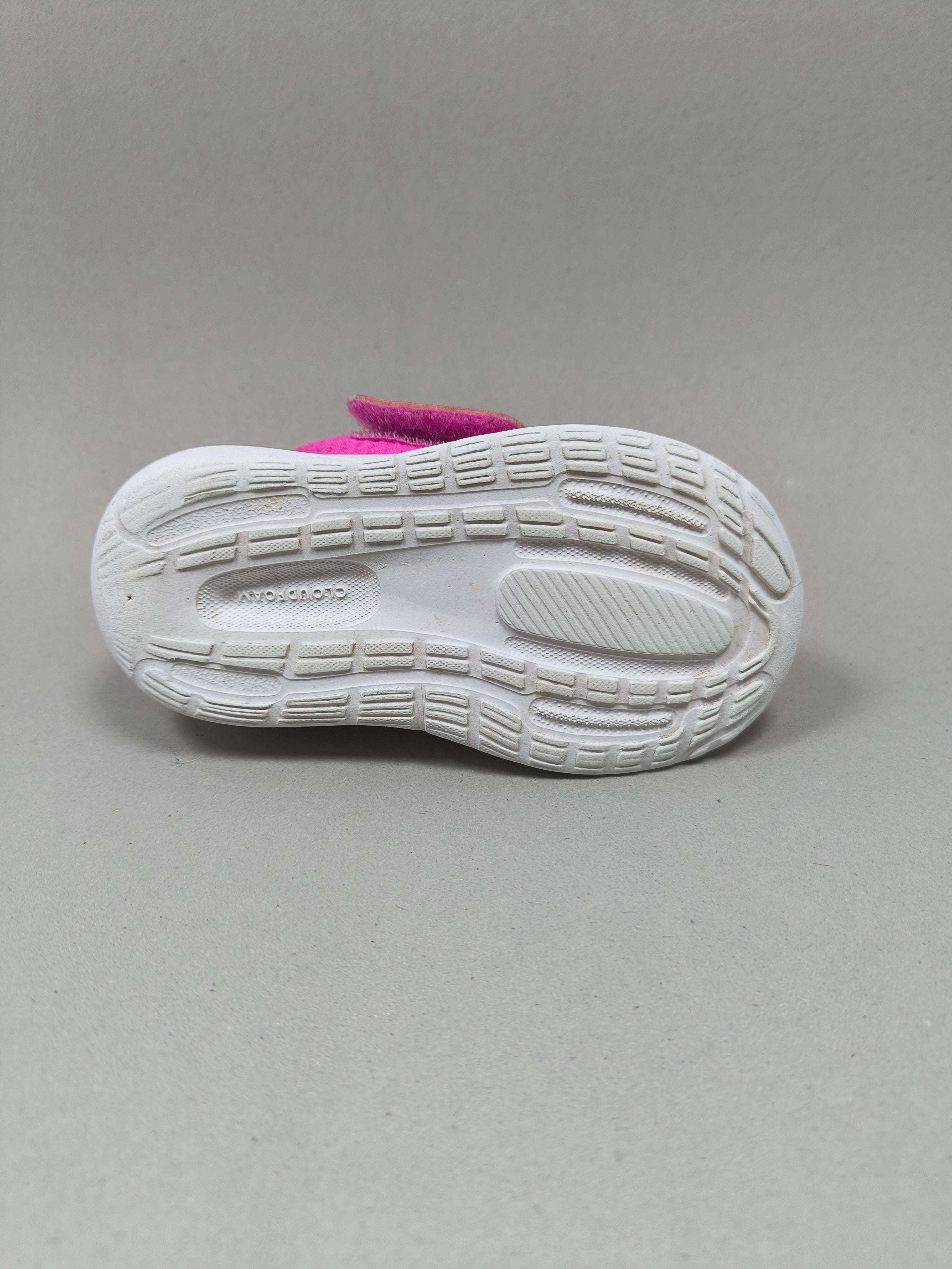 Adidas Run Falcon . Size : EUR  22 | Excellent+