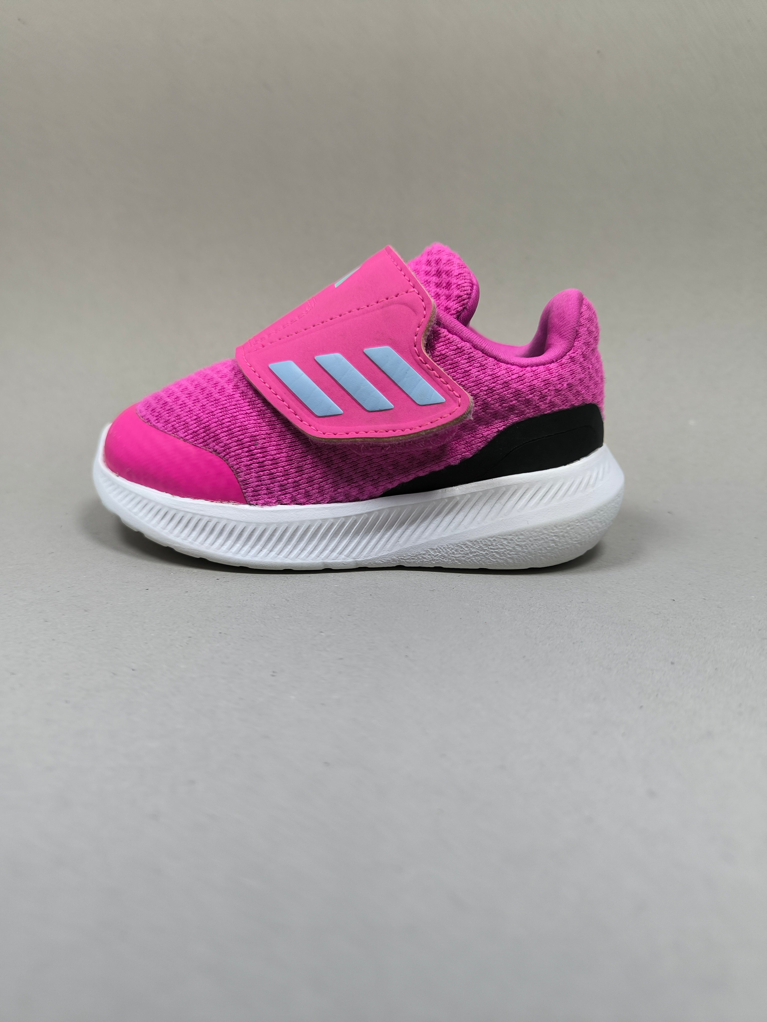 Adidas Run Falcon . Size : EUR  22 | Excellent+