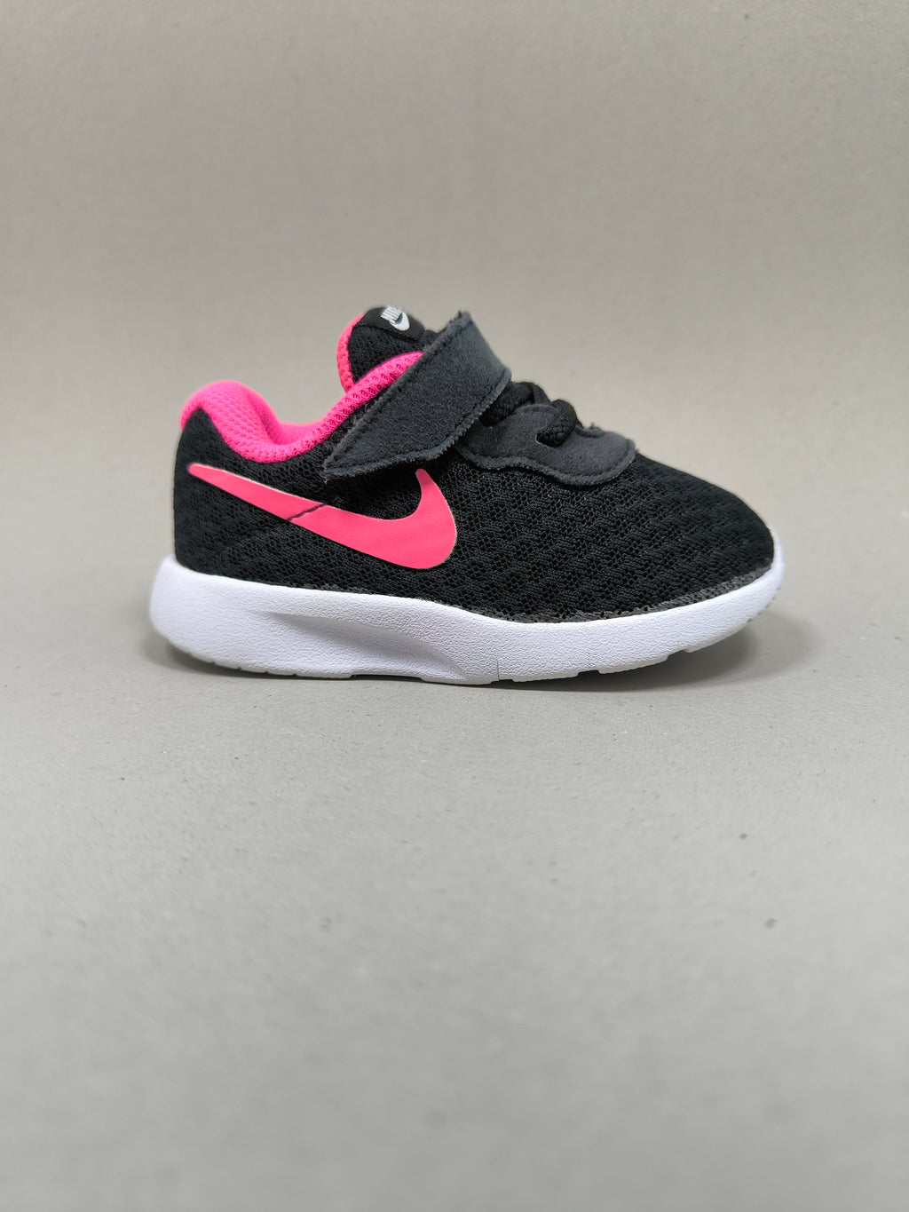 Nike Tanjun  . Size : EUR  21 | Excellent+