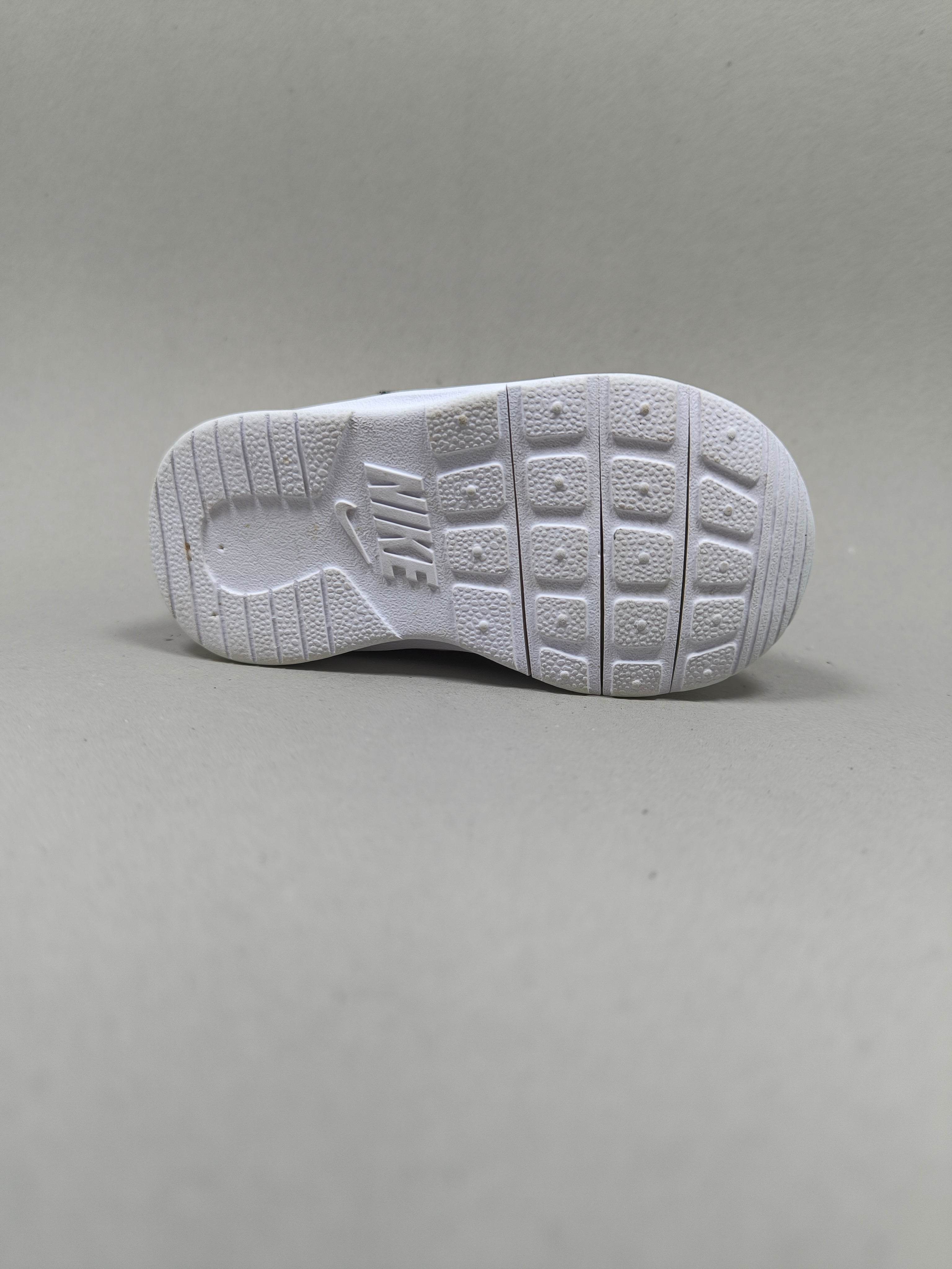 Nike Tanjun  . Size : EUR  21 | Excellent+