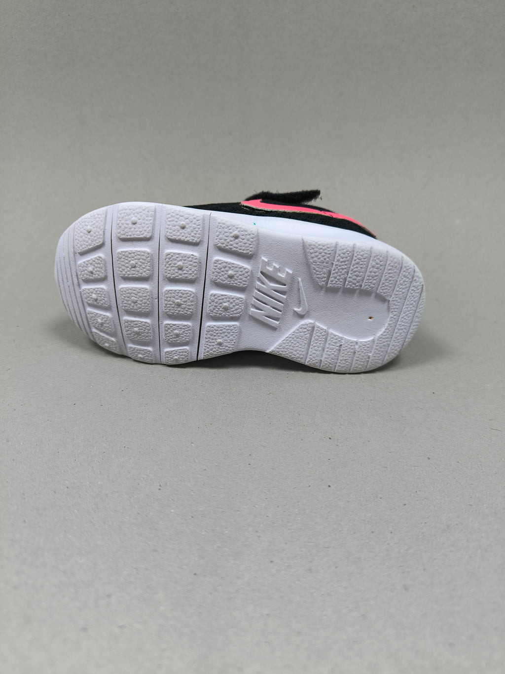 Nike Tanjun  . Size : EUR  21 | Excellent+