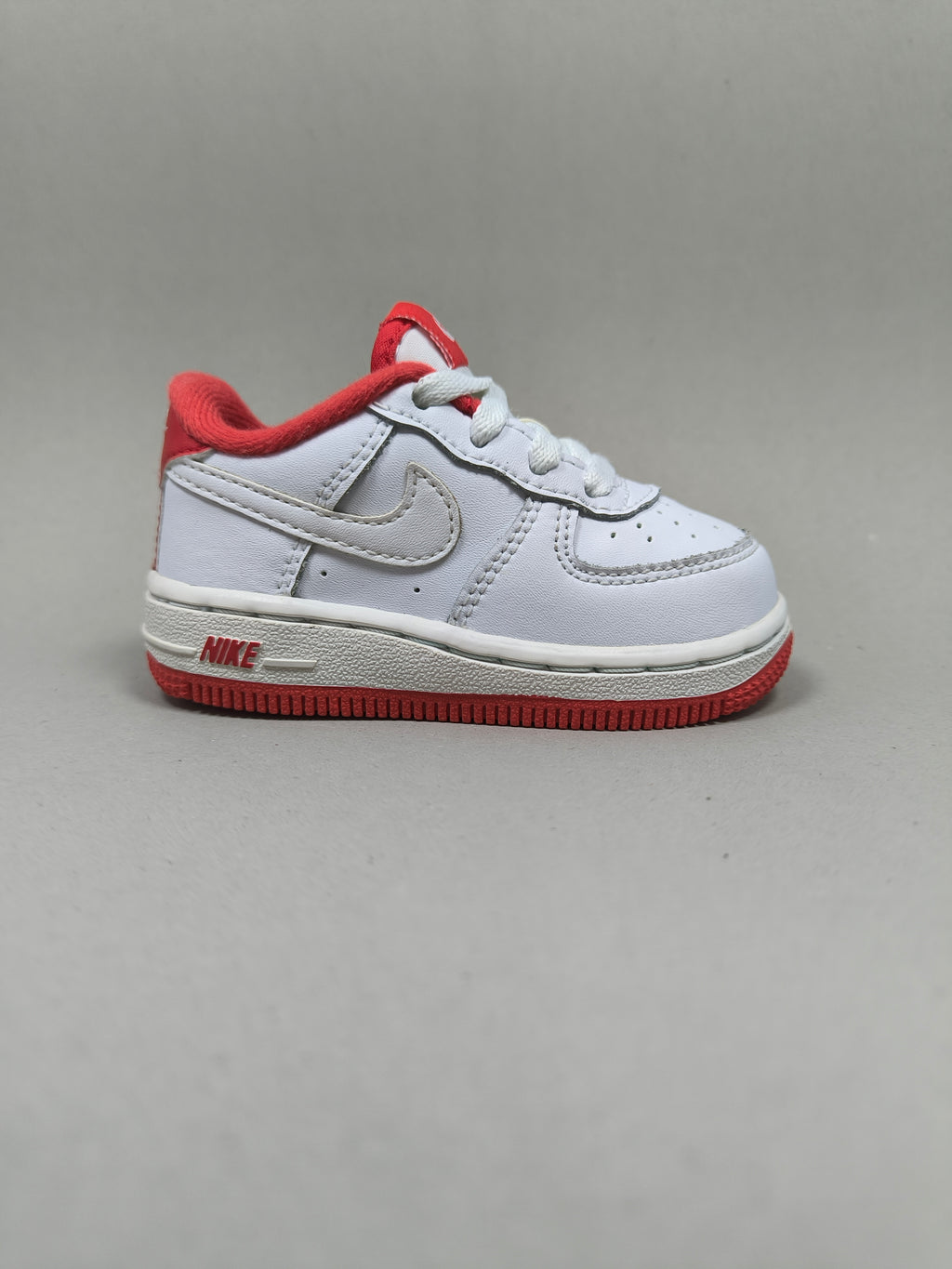 Nike Air Force . Size : EUR  21 | Excellent+