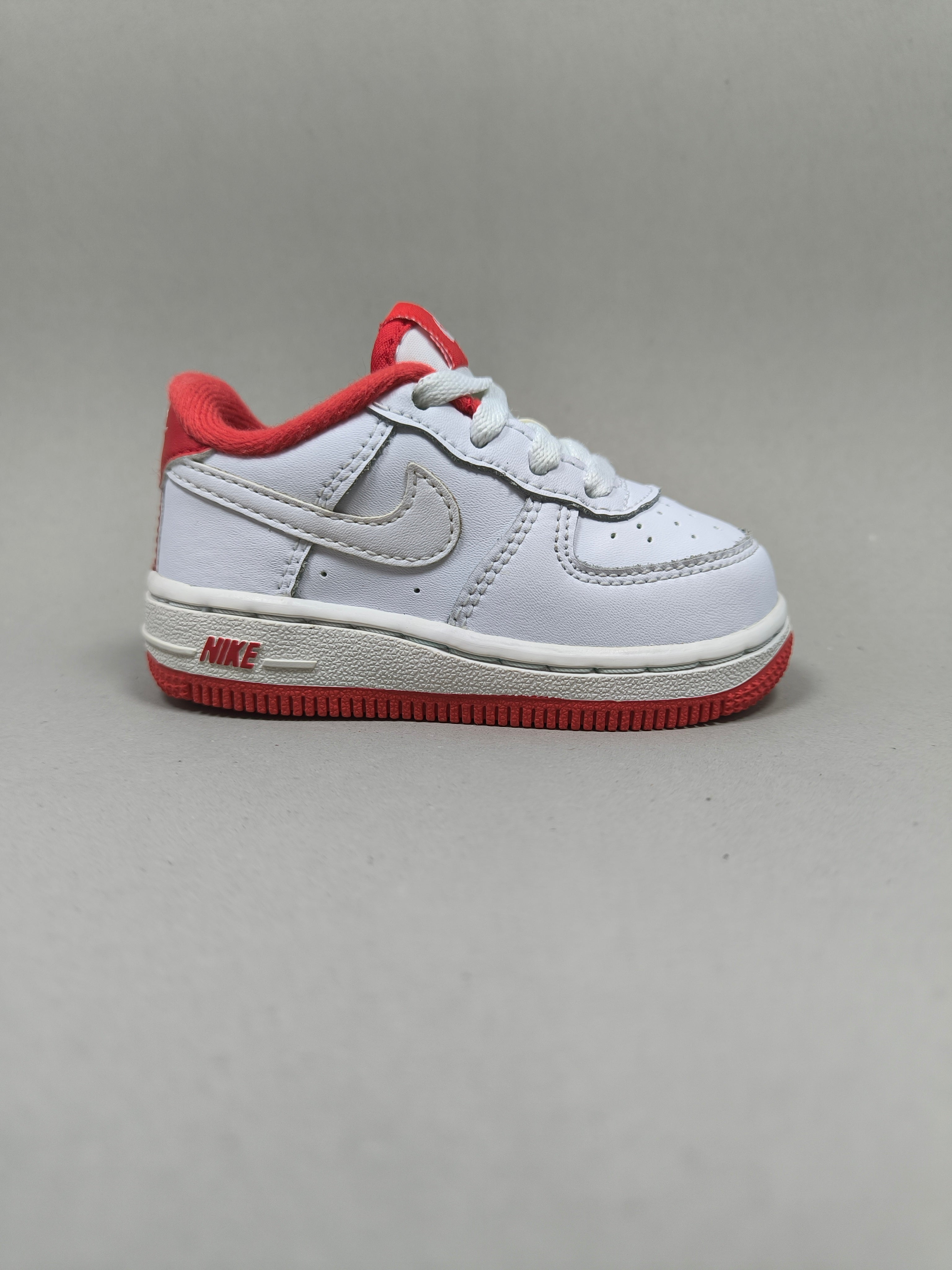 Nike Air Force . Size : EUR  21 | Excellent+
