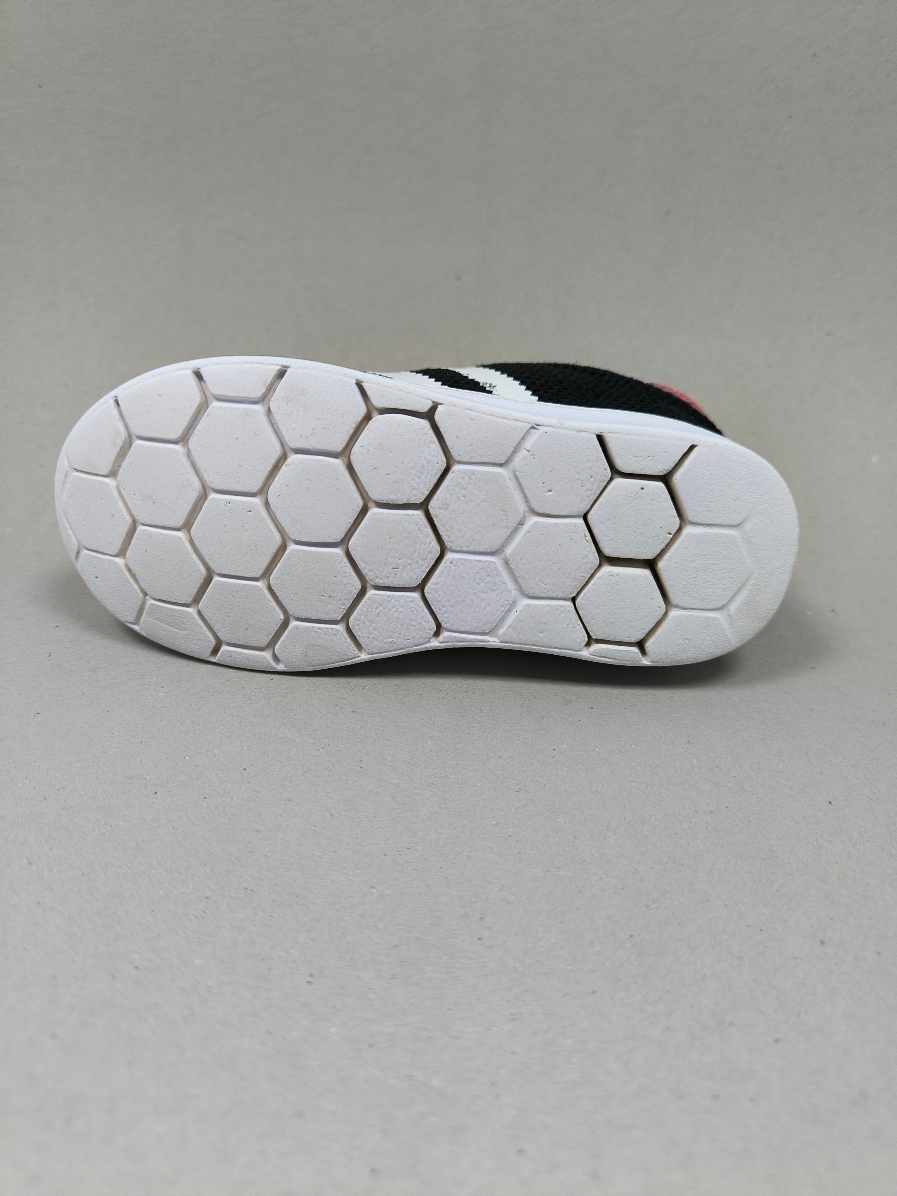 Adidas Super Star . Size : EUR  24 | Excellent+