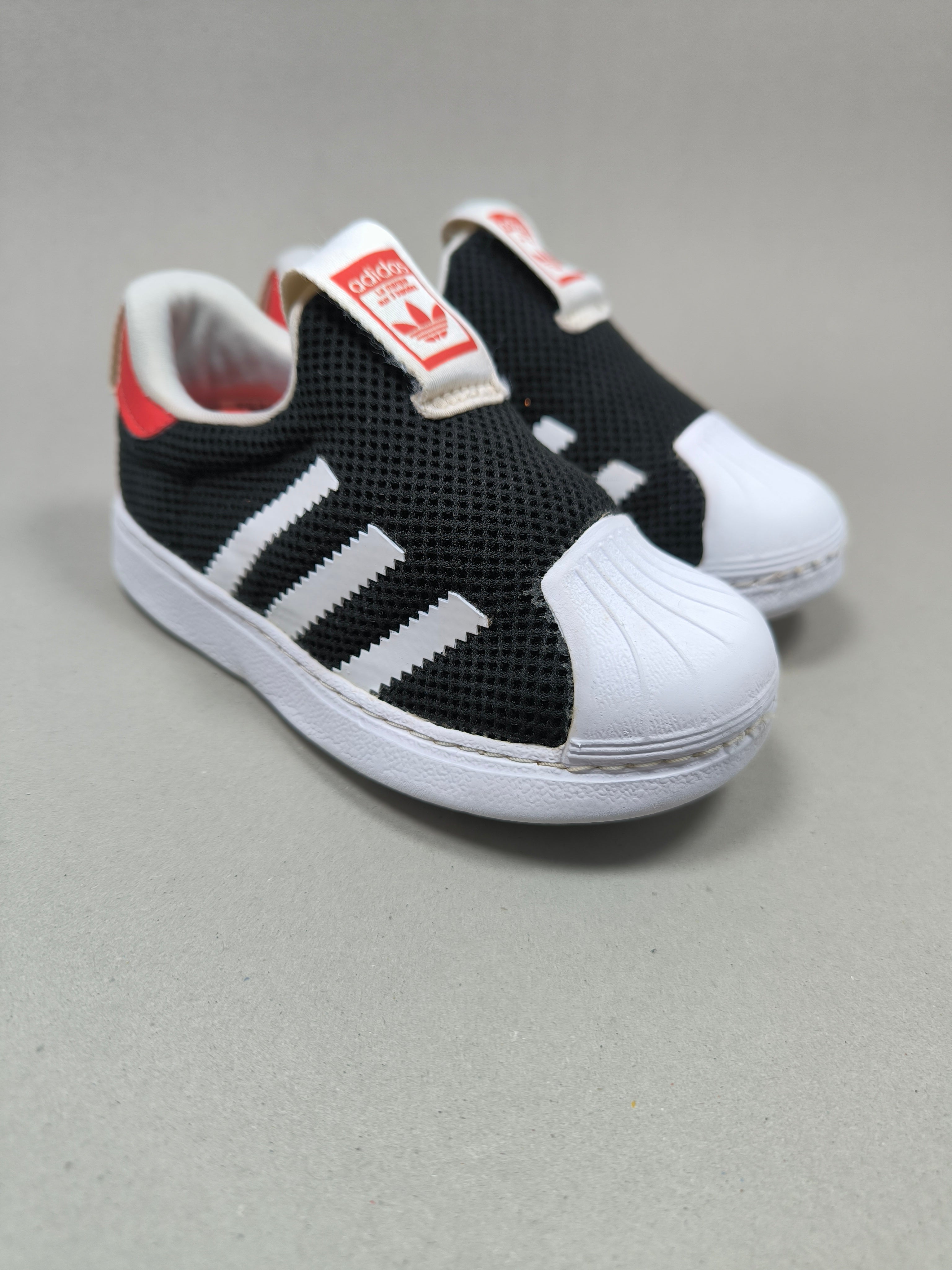 Adidas Super Star . Size : EUR  24 | Excellent+