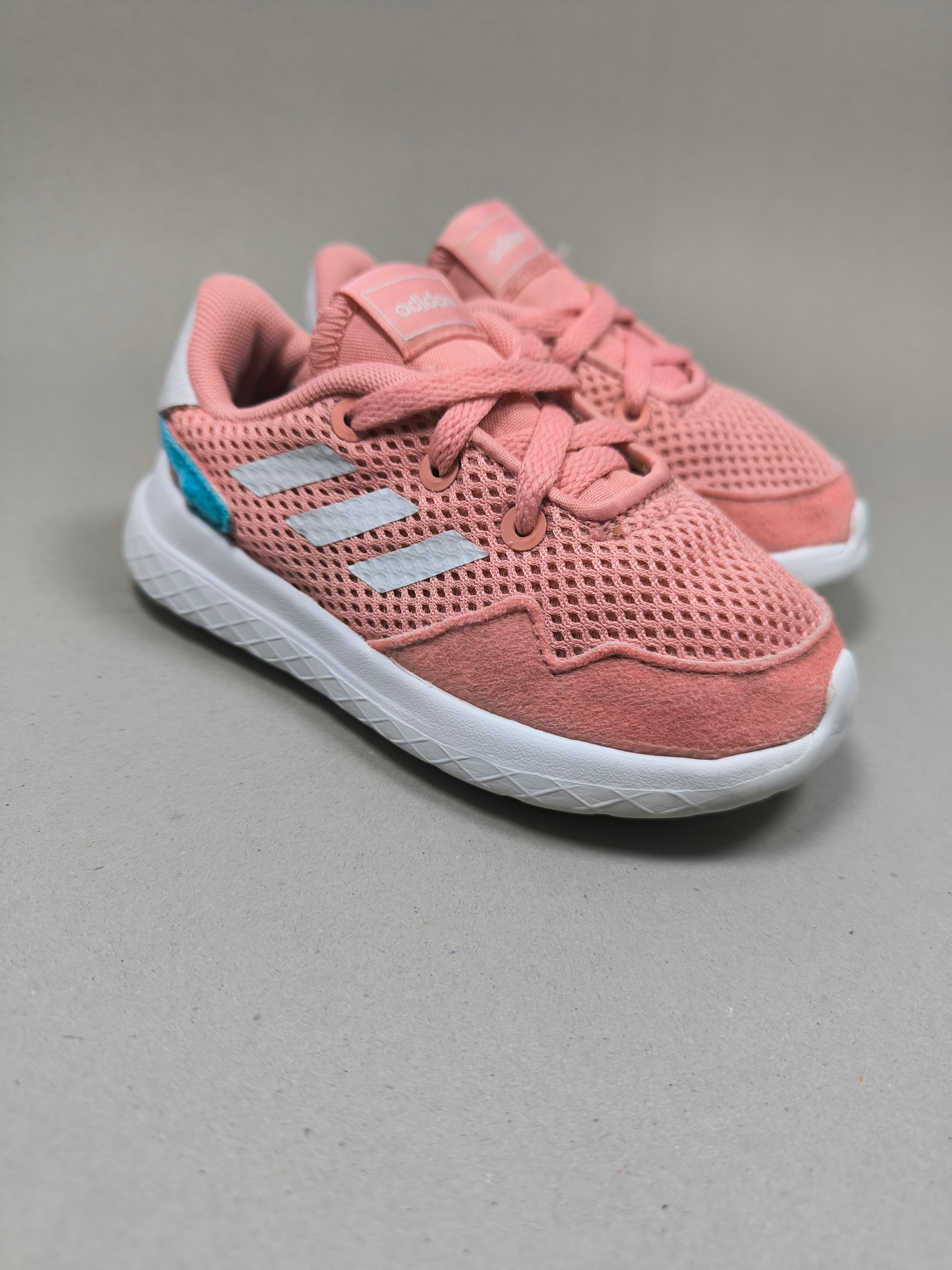 Adidas Archivo . Size : EUR  23 | Excellent+