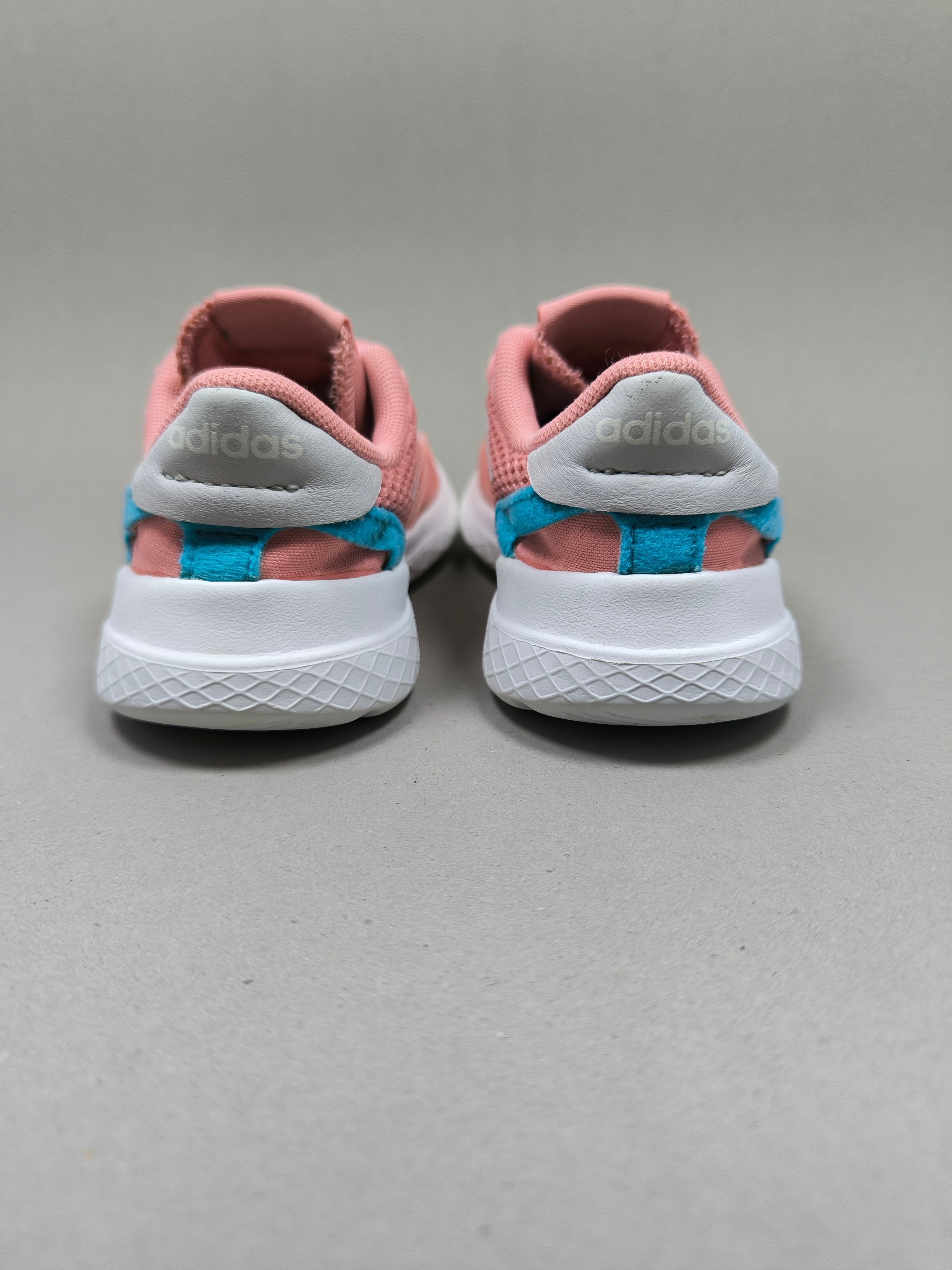 Adidas Archivo . Size : EUR  23 | Excellent+