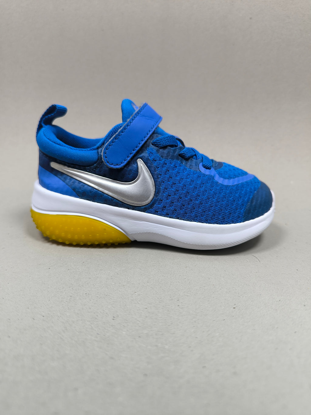 Nike Project Pod . Size : EUR  23 | Premium
