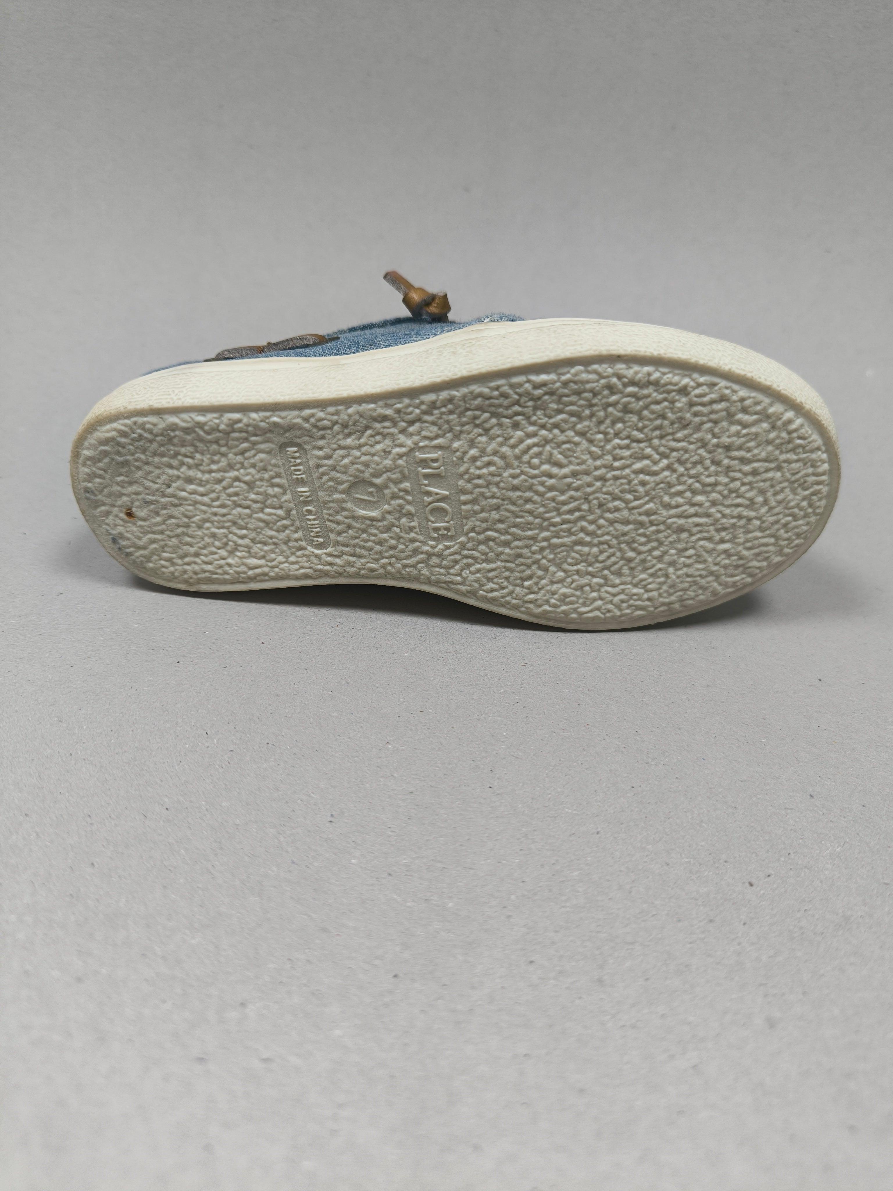 Place Sneakers . Size : EUR  22 | Premium