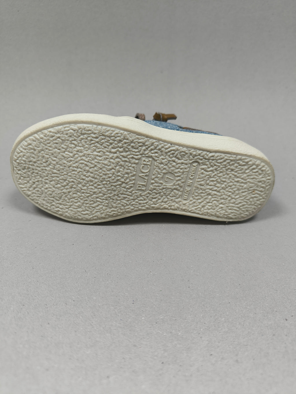 Place Sneakers . Size : EUR  22 | Premium