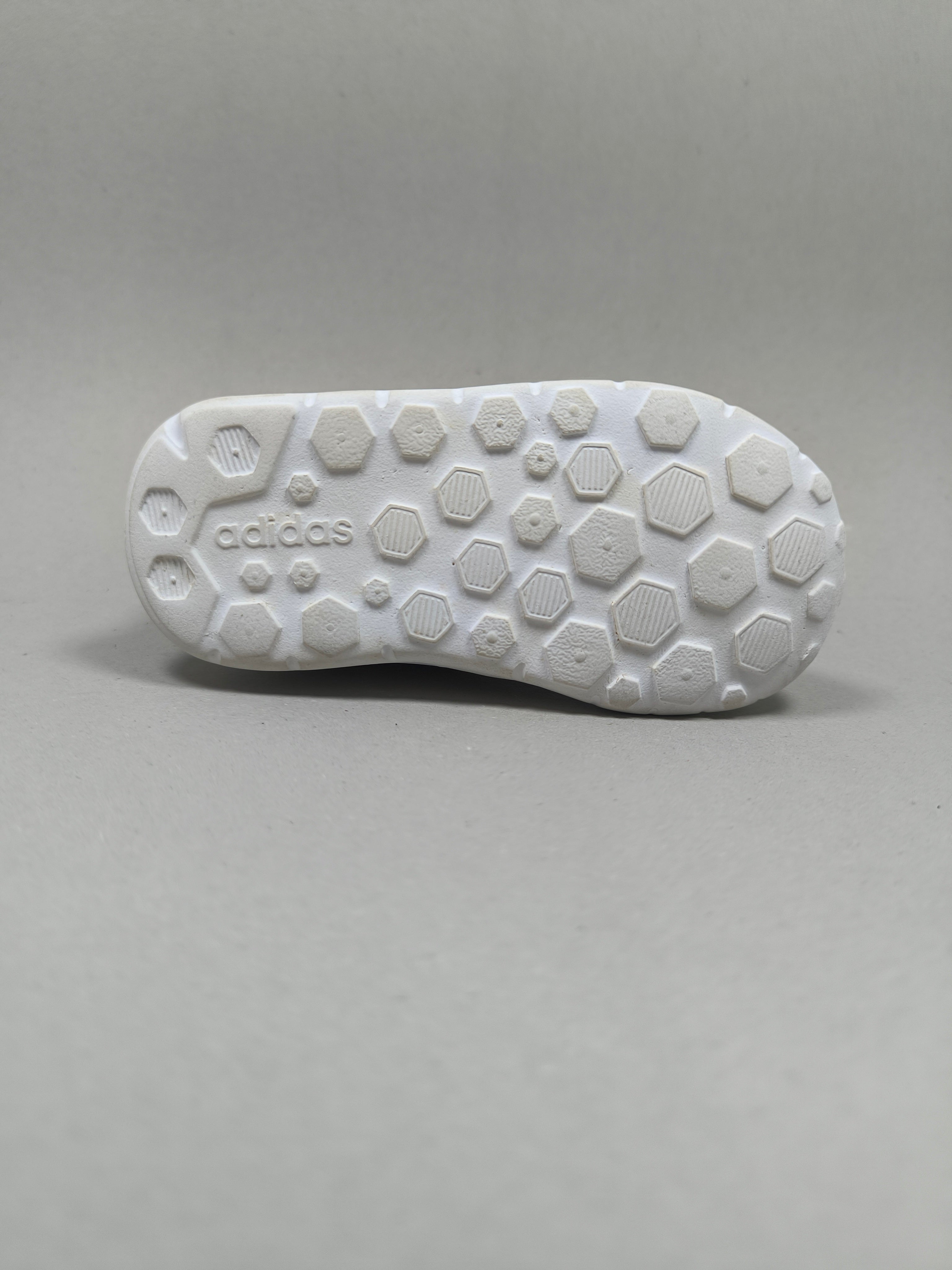 Adidas Neo . Size : EUR  22 | Excellent+