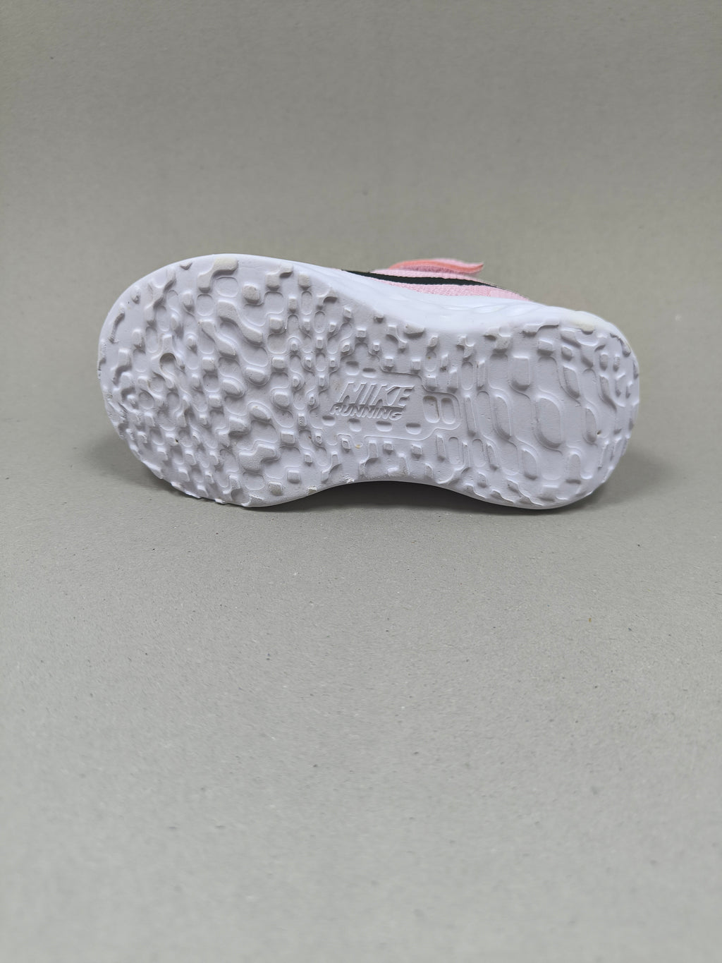 Nike Revolution . Size : EUR  22 | Premium