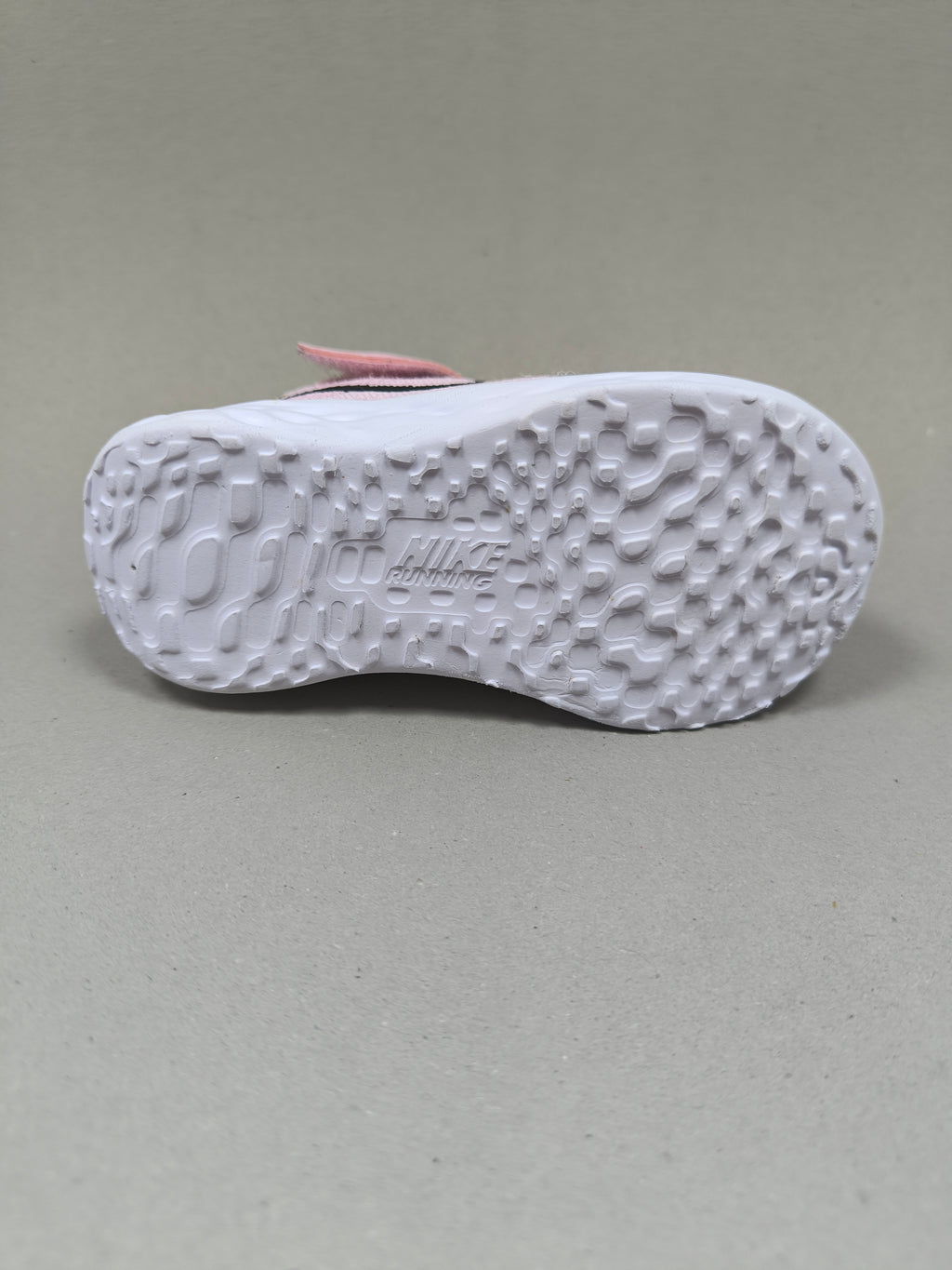 Nike Revolution . Size : EUR  22 | Premium