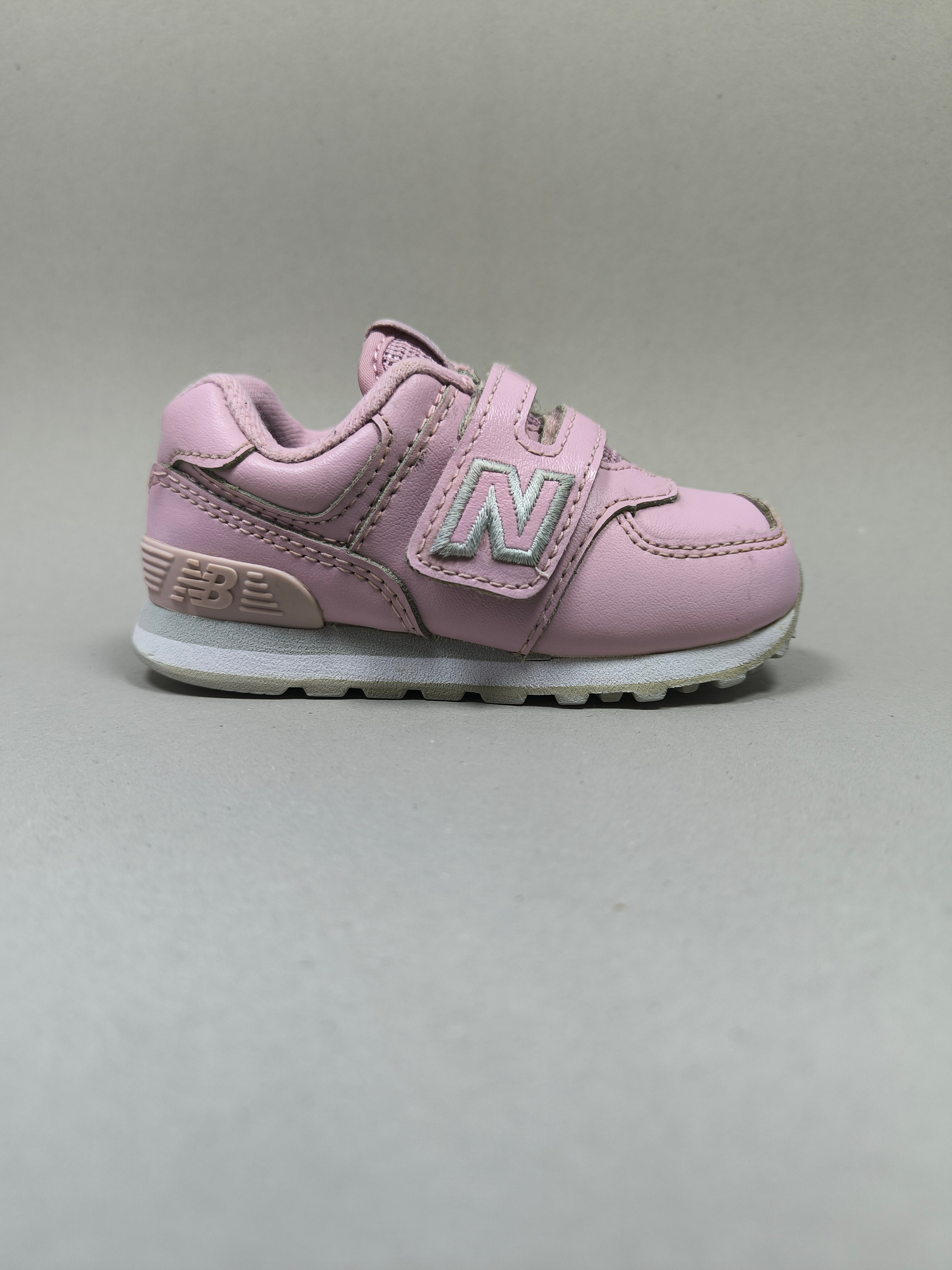 New Balance 574 . Size : EUR  22 | Excellent+