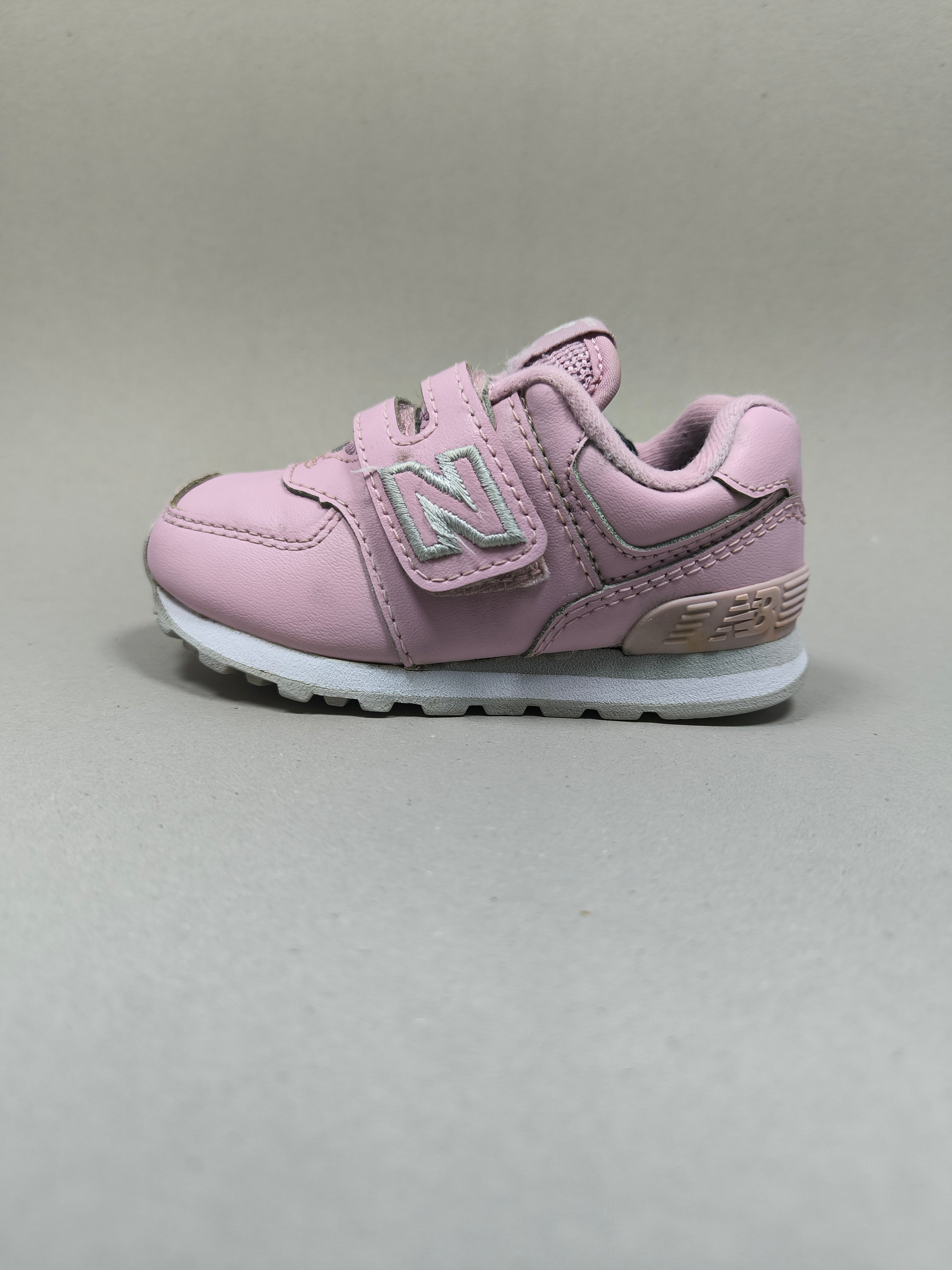 New Balance 574 . Size : EUR  22 | Excellent+
