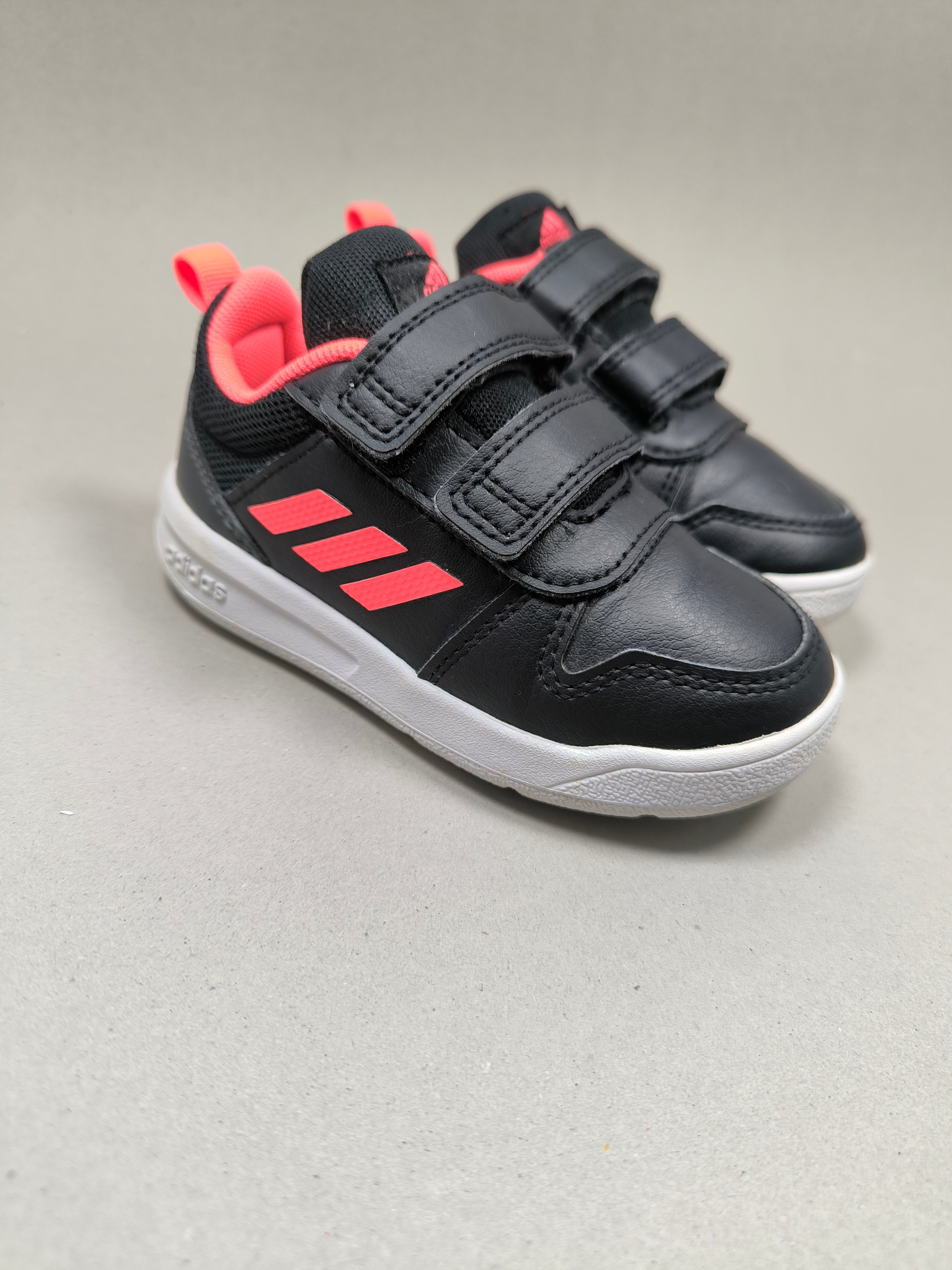 Adidas Tensaur Hook . Size : EUR  23 | Excellent+