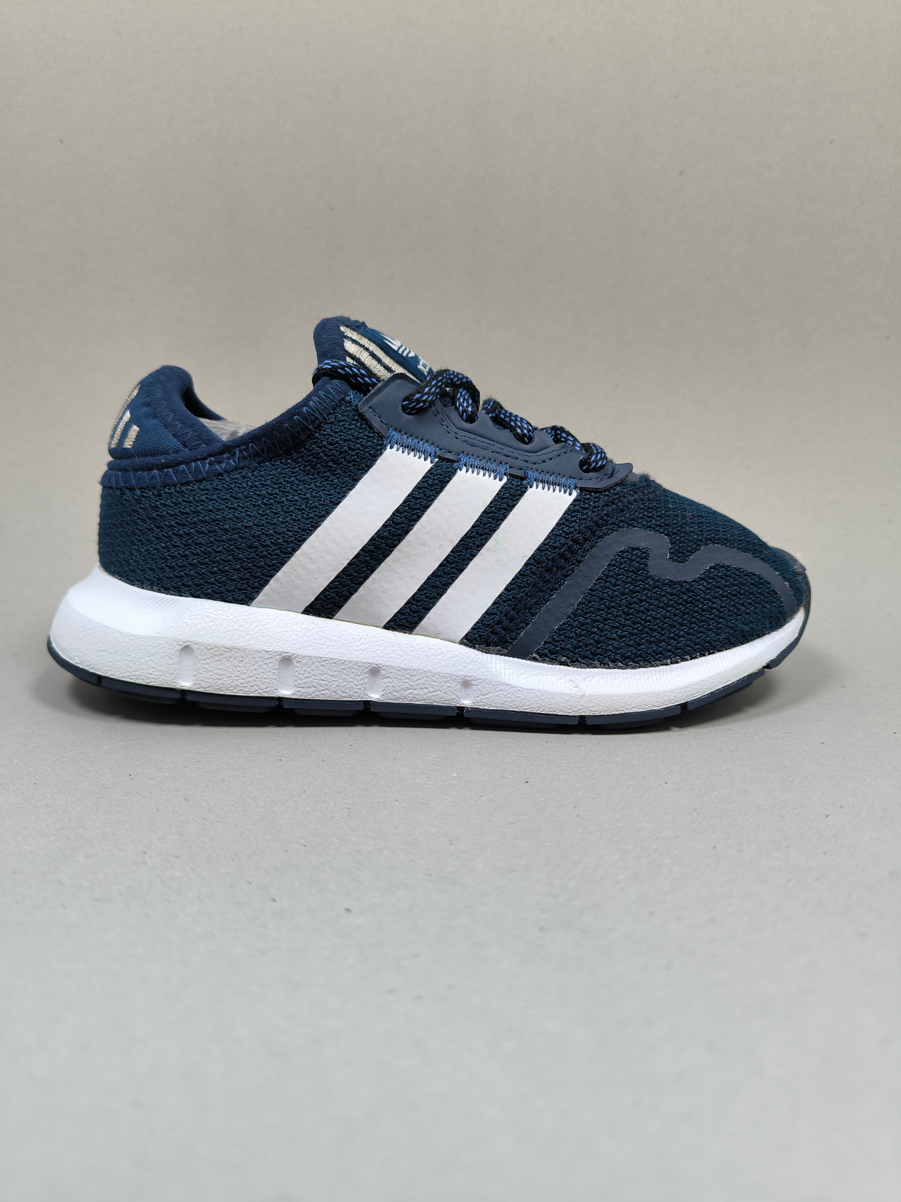 Adidas Swift Run . Size : EUR  31 | Excellent+