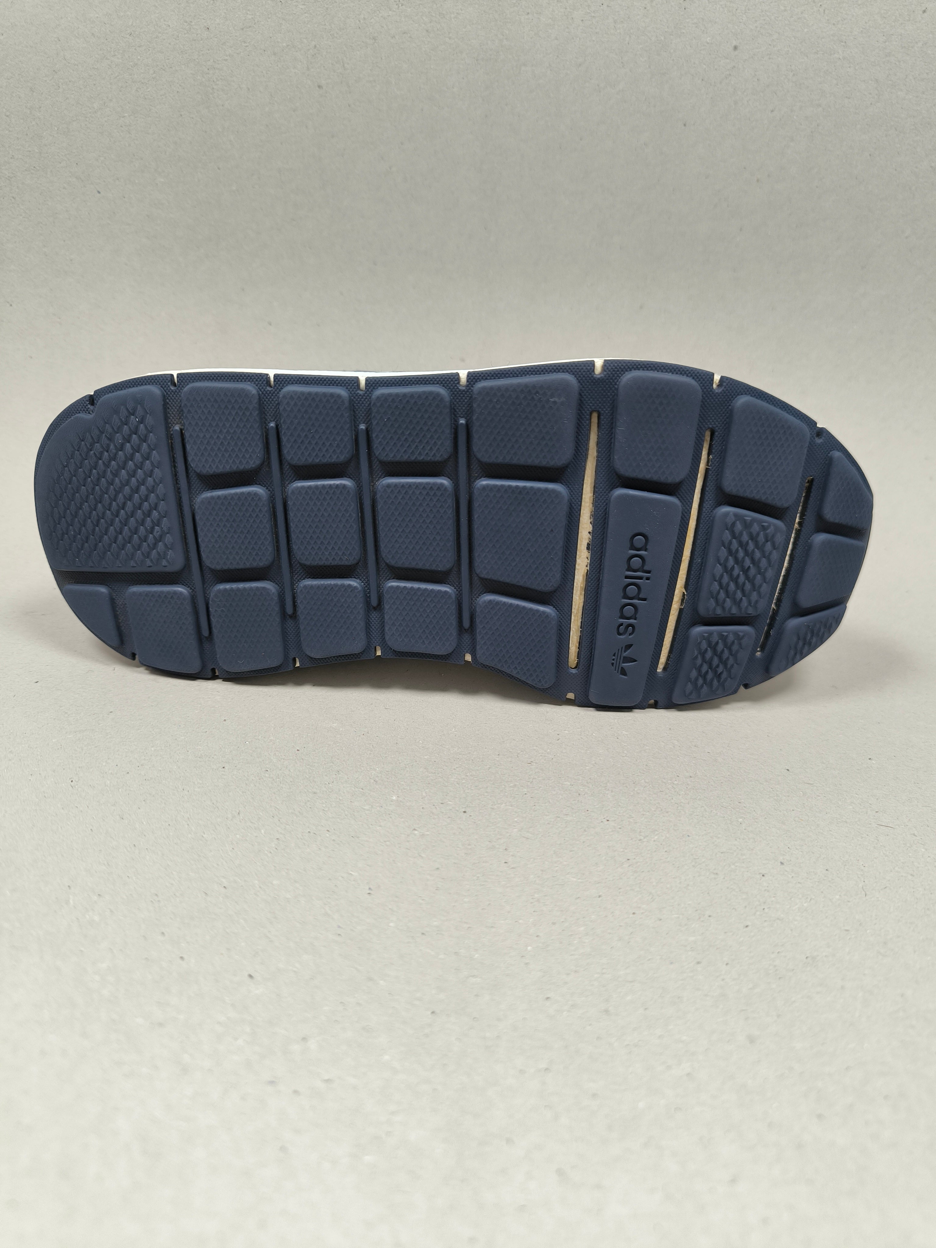 Adidas Swift Run . Size : EUR  31 | Excellent+