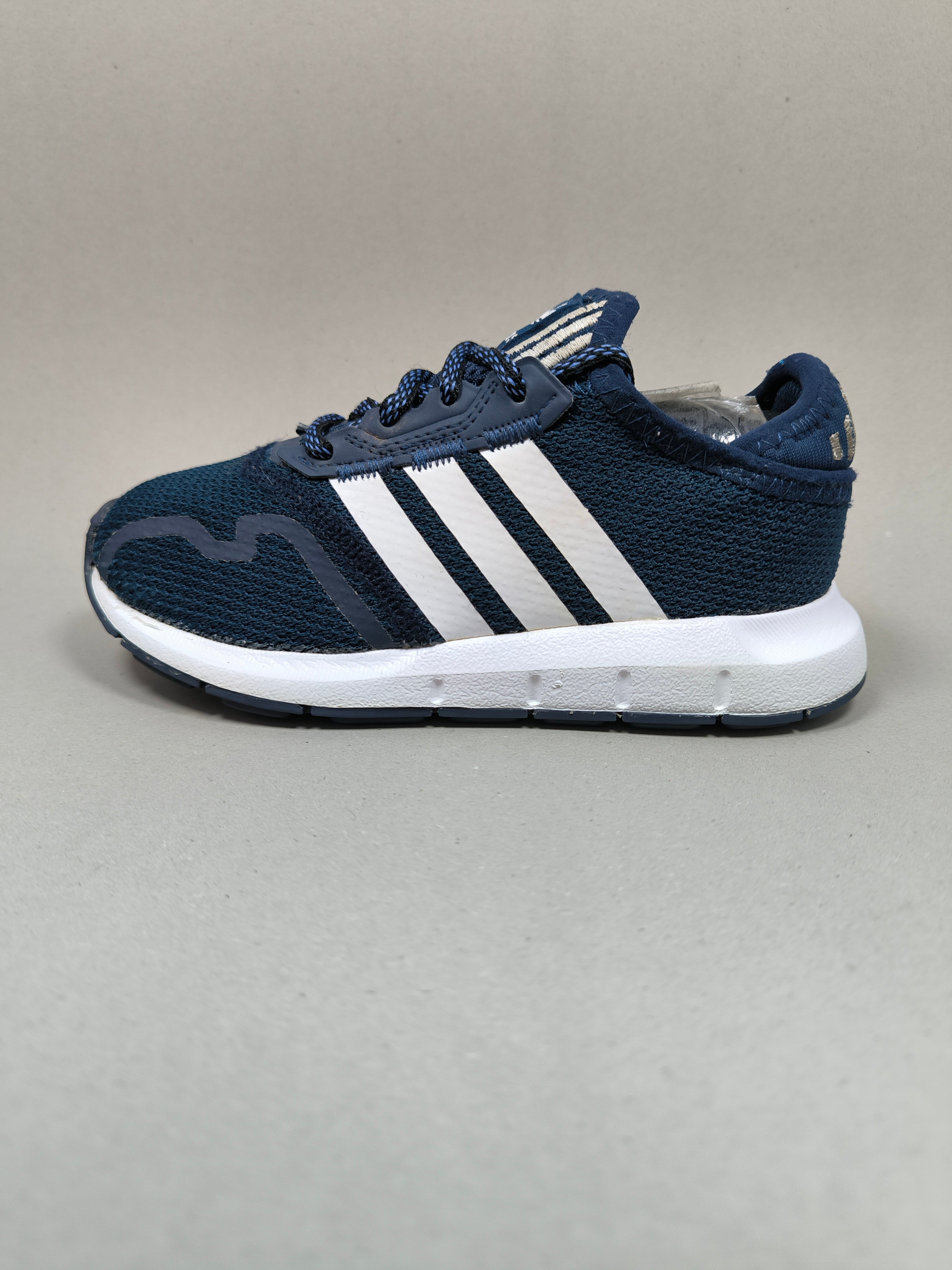 Adidas Swift Run . Size : EUR  31 | Excellent+