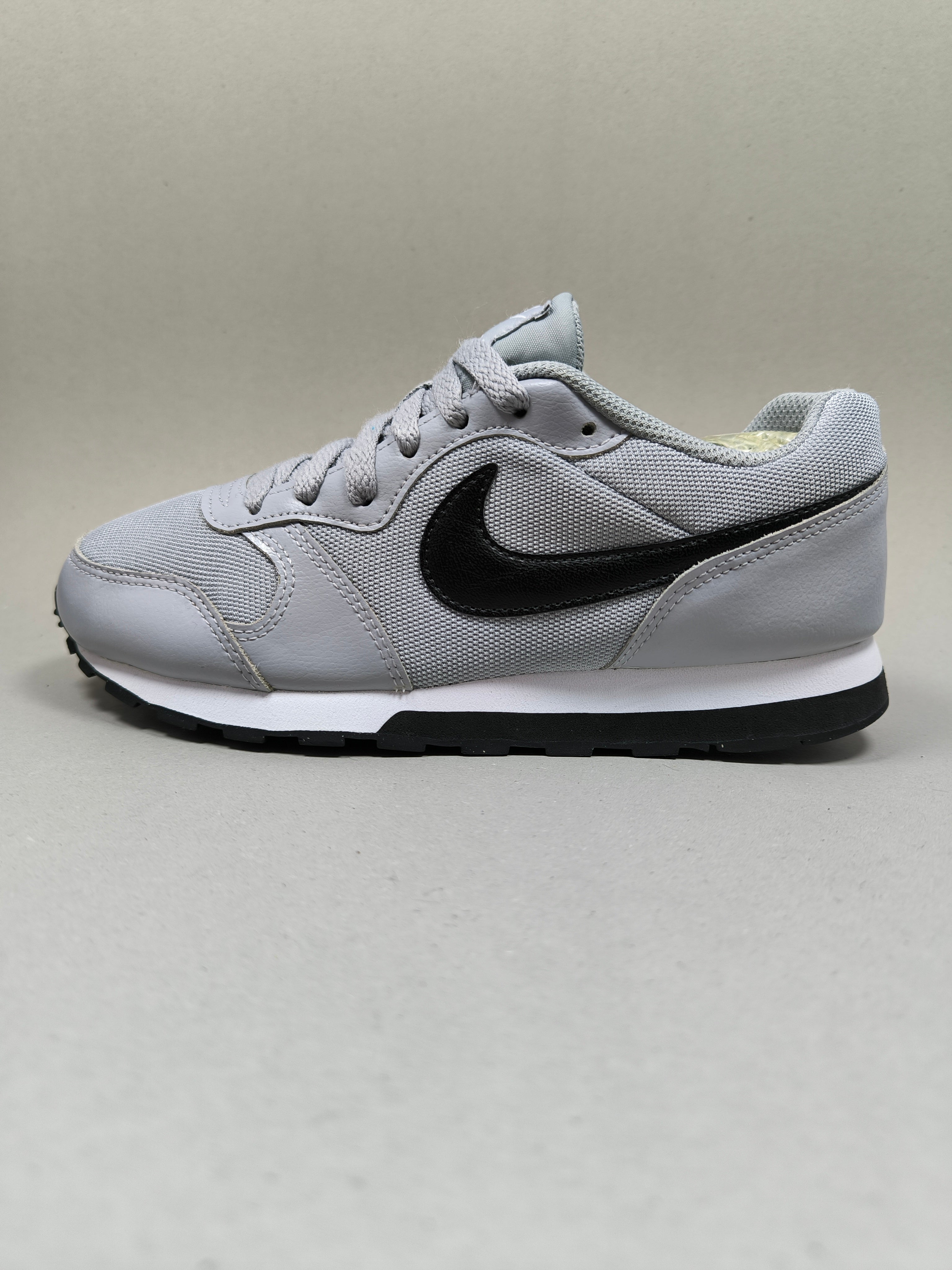 Nike Md Runner 2 . Size : EUR  35 | Premium