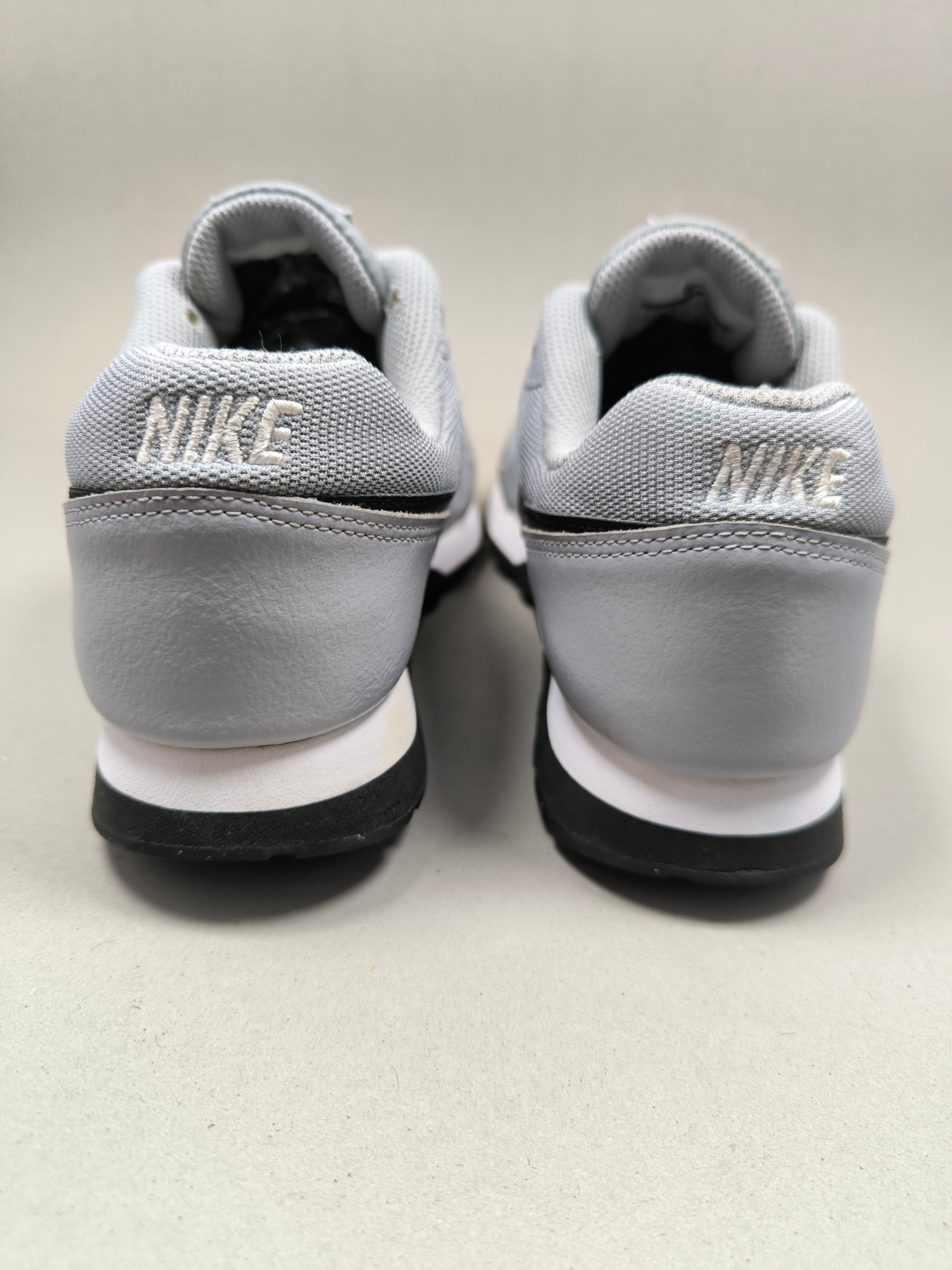 Nike Md Runner 2 . Size : EUR  35 | Premium