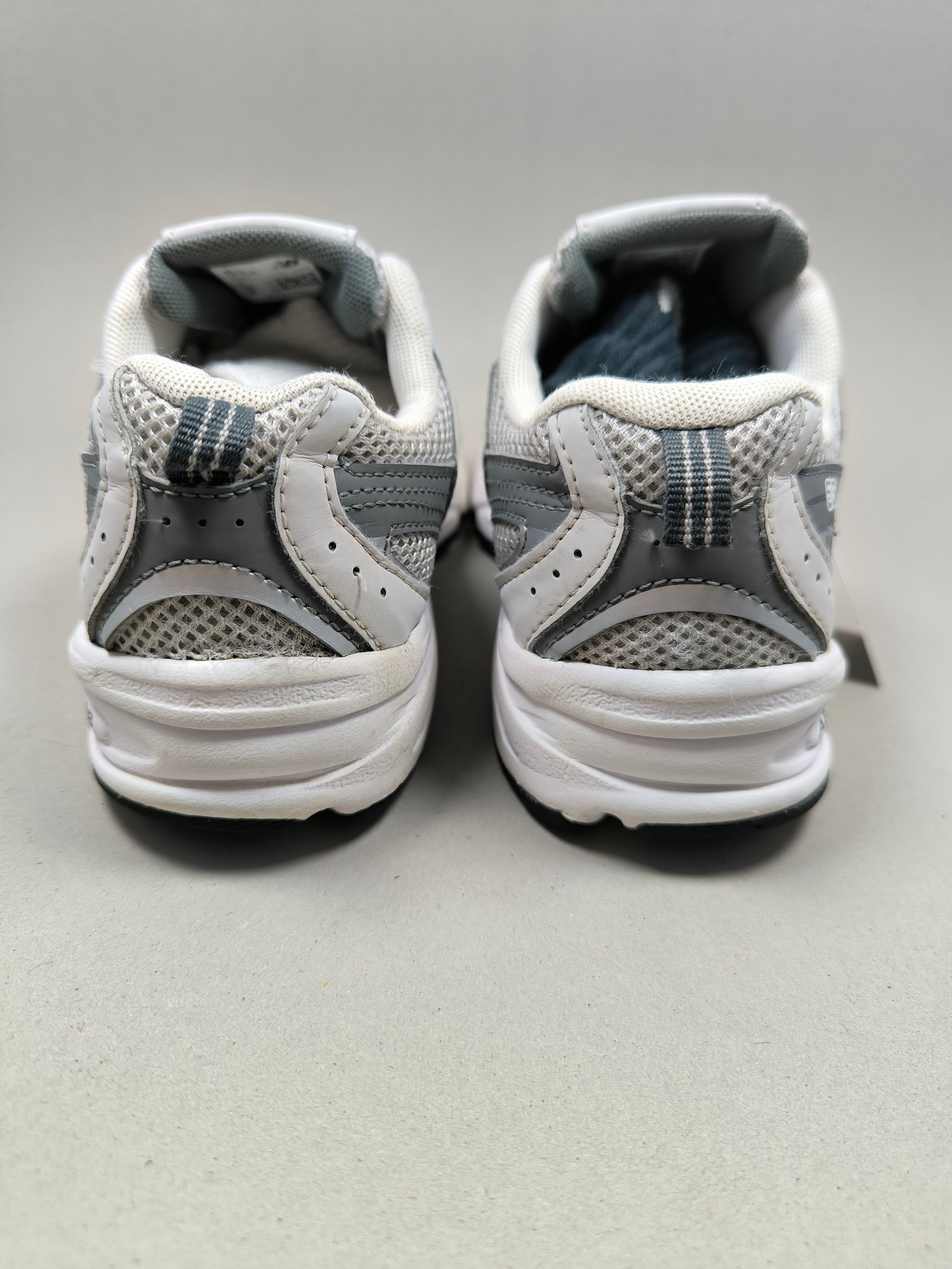 New Balance 530 . Size : EUR  35 | Premium