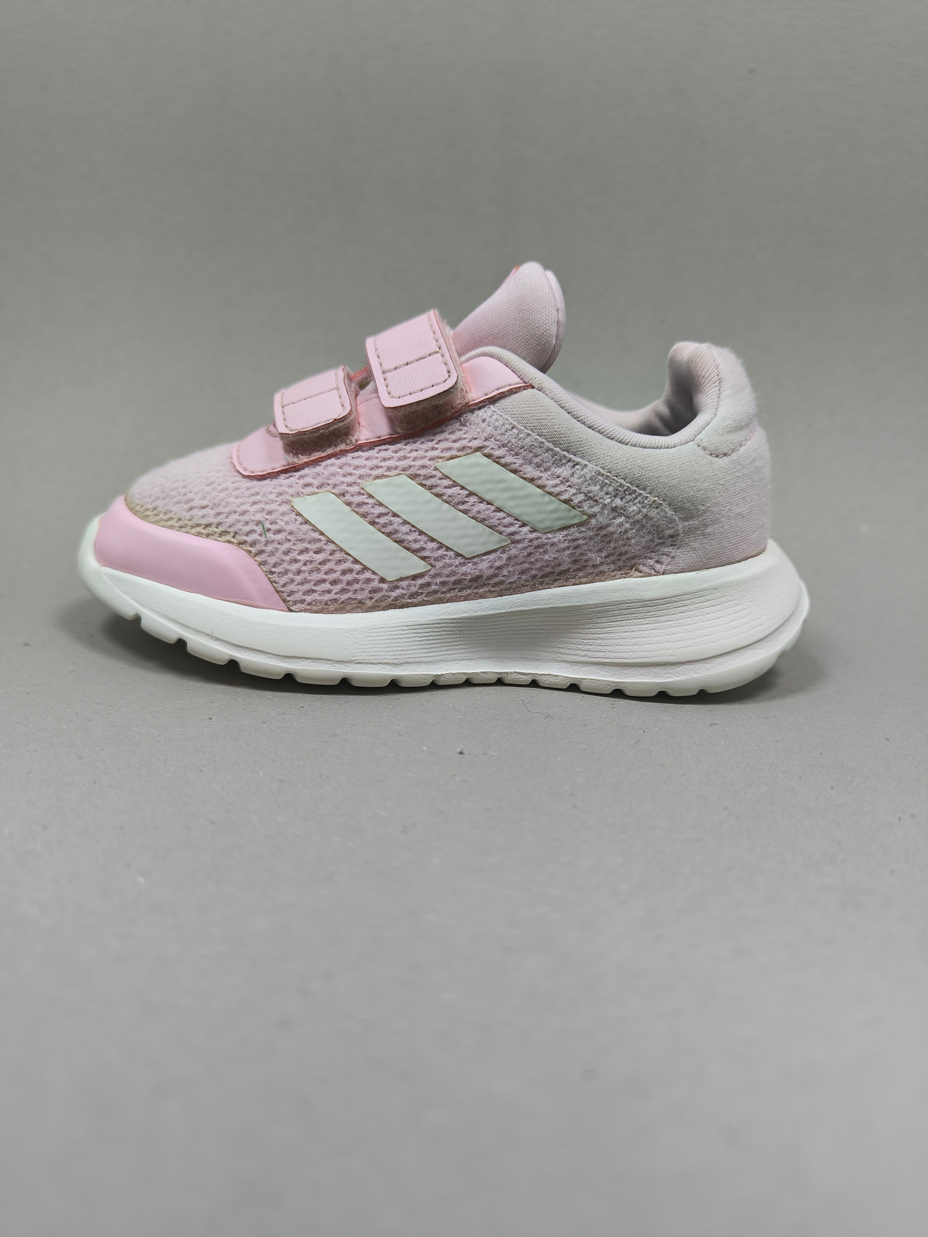 Adidas Tensaur . Size : EUR  23 | Premium