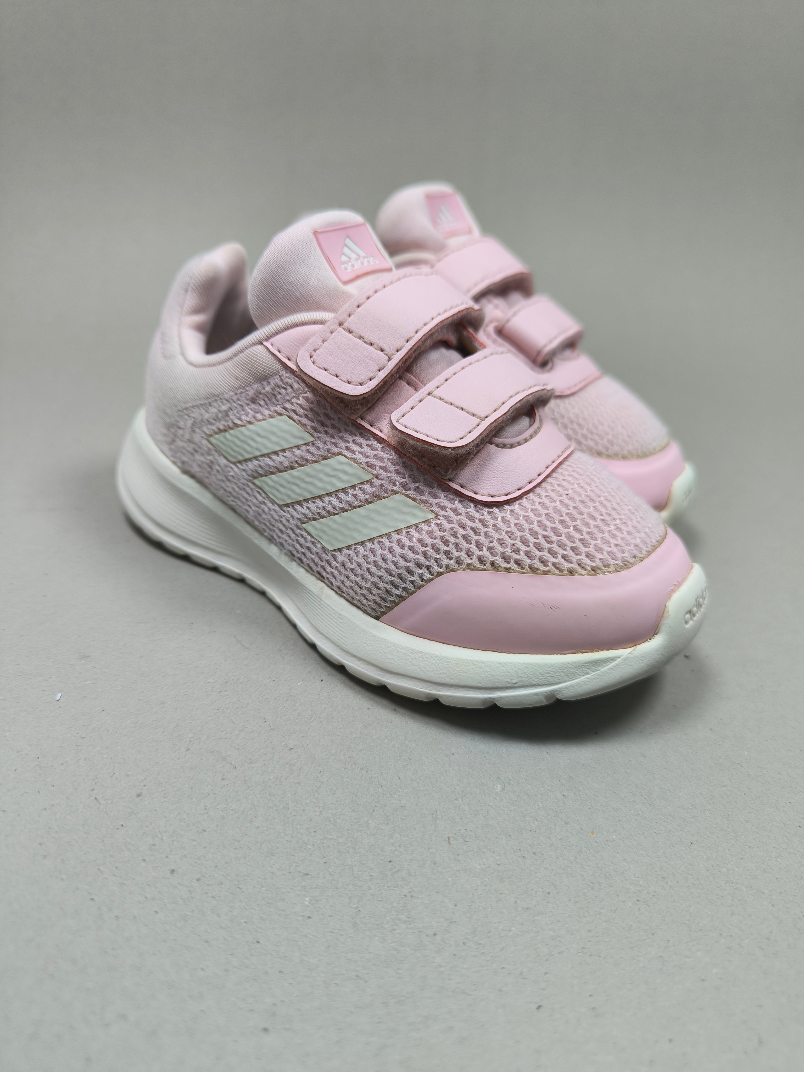 Adidas Tensaur . Size : EUR  23 | Premium