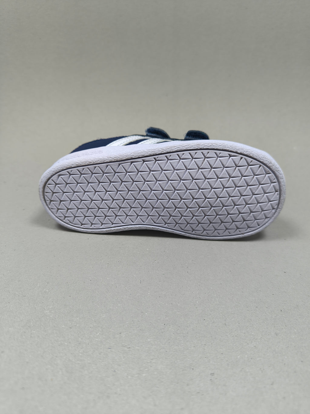 Adidas Neo Court . Size : EUR  22 | Premium