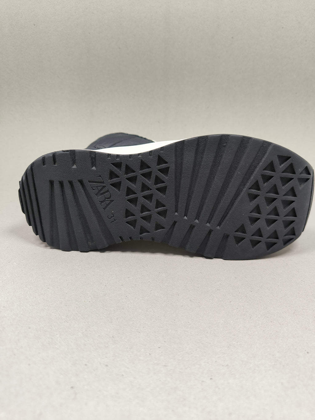 Zara High Top . Size : EUR  31 | Premium