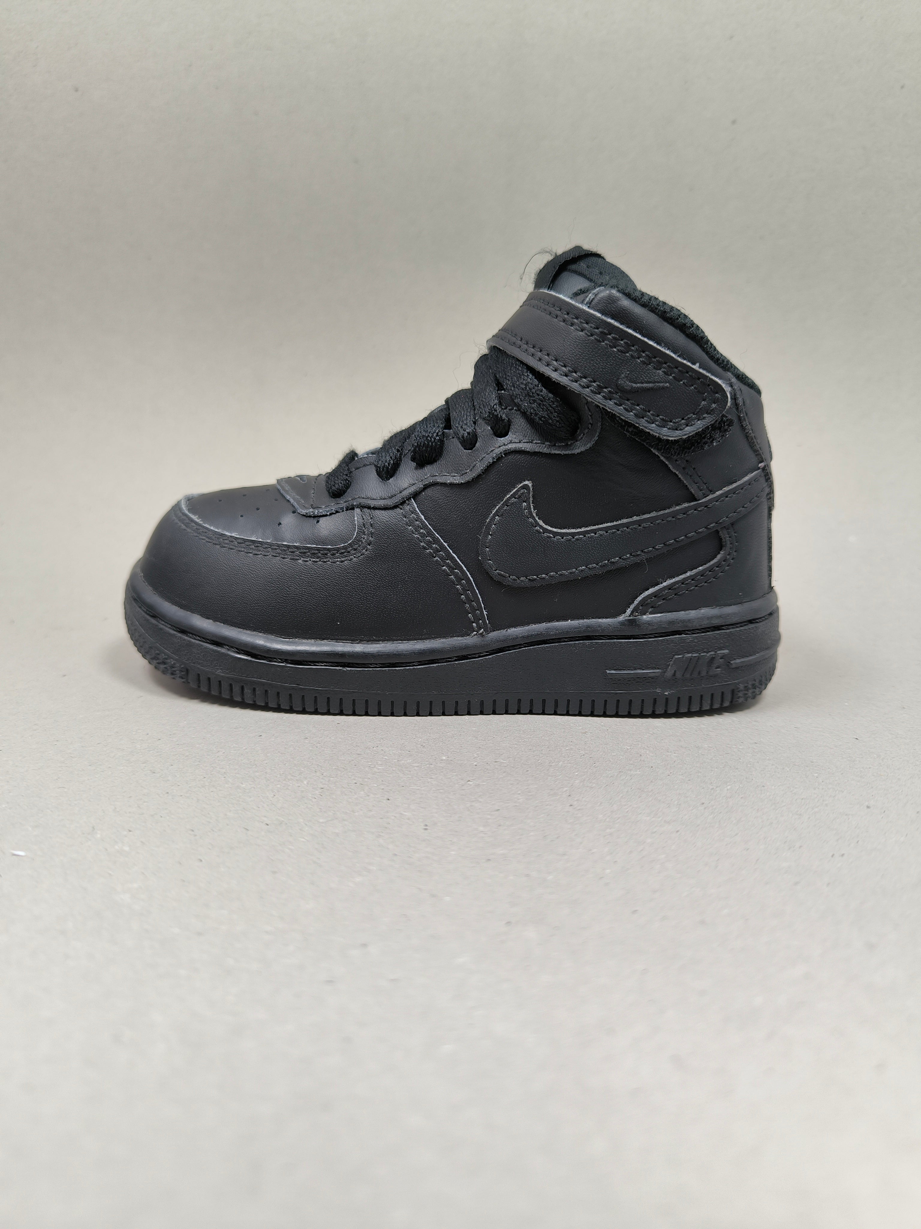 Nike Force 1 . Size : EUR  25 | Premium