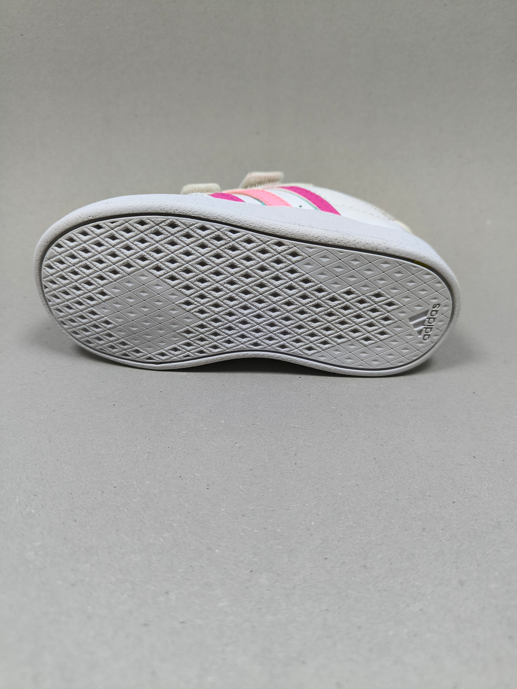 Adidas Breaknet . Size : EUR  23 | Premium