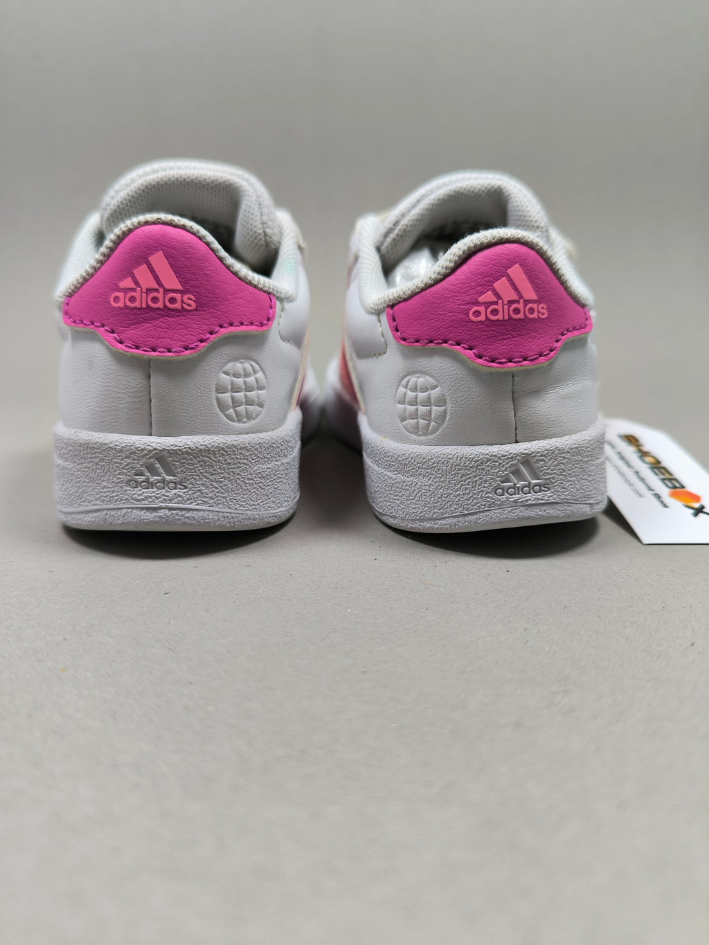 Adidas Breaknet . Size : EUR  23 | Premium