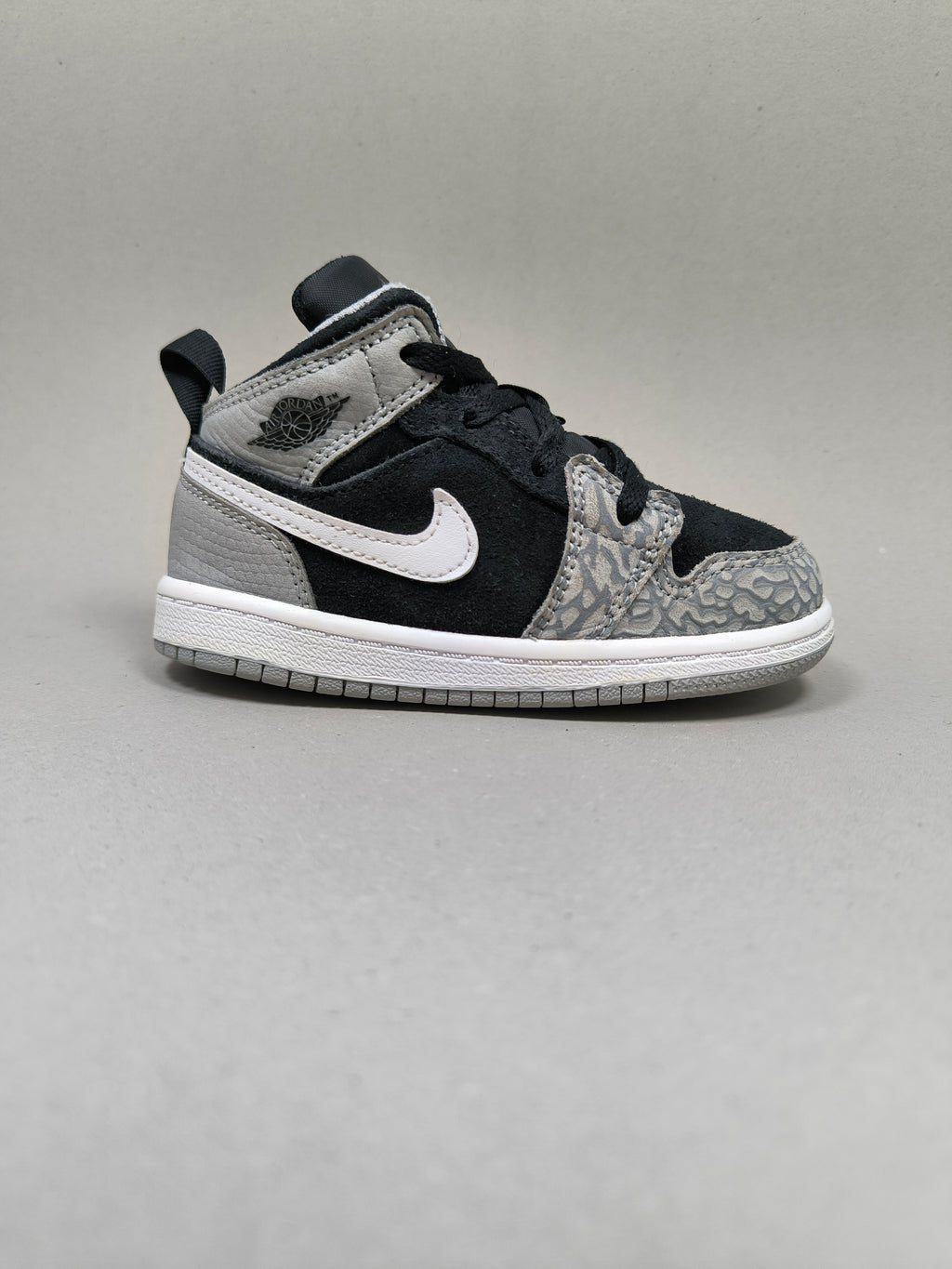 Nike Jordan 1 Mid SE . Size : EUR  25 | Premium