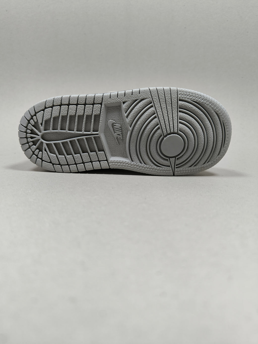 Nike Jordan 1 Mid SE . Size : EUR  25 | Premium